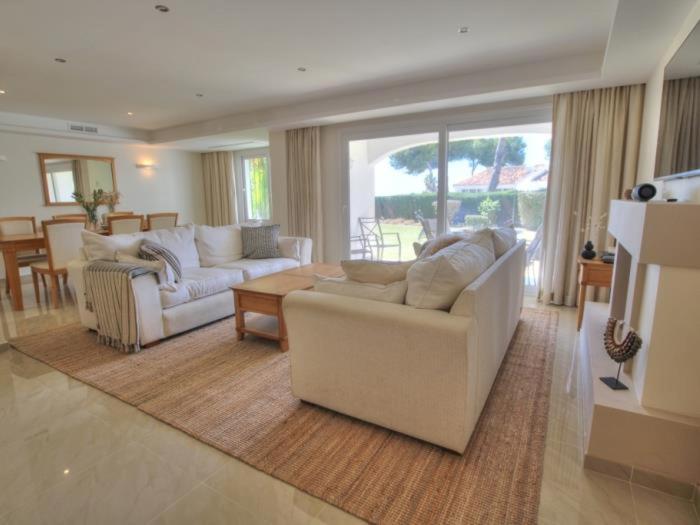 Pueblo Miraflores XI Beautiful townhouse!