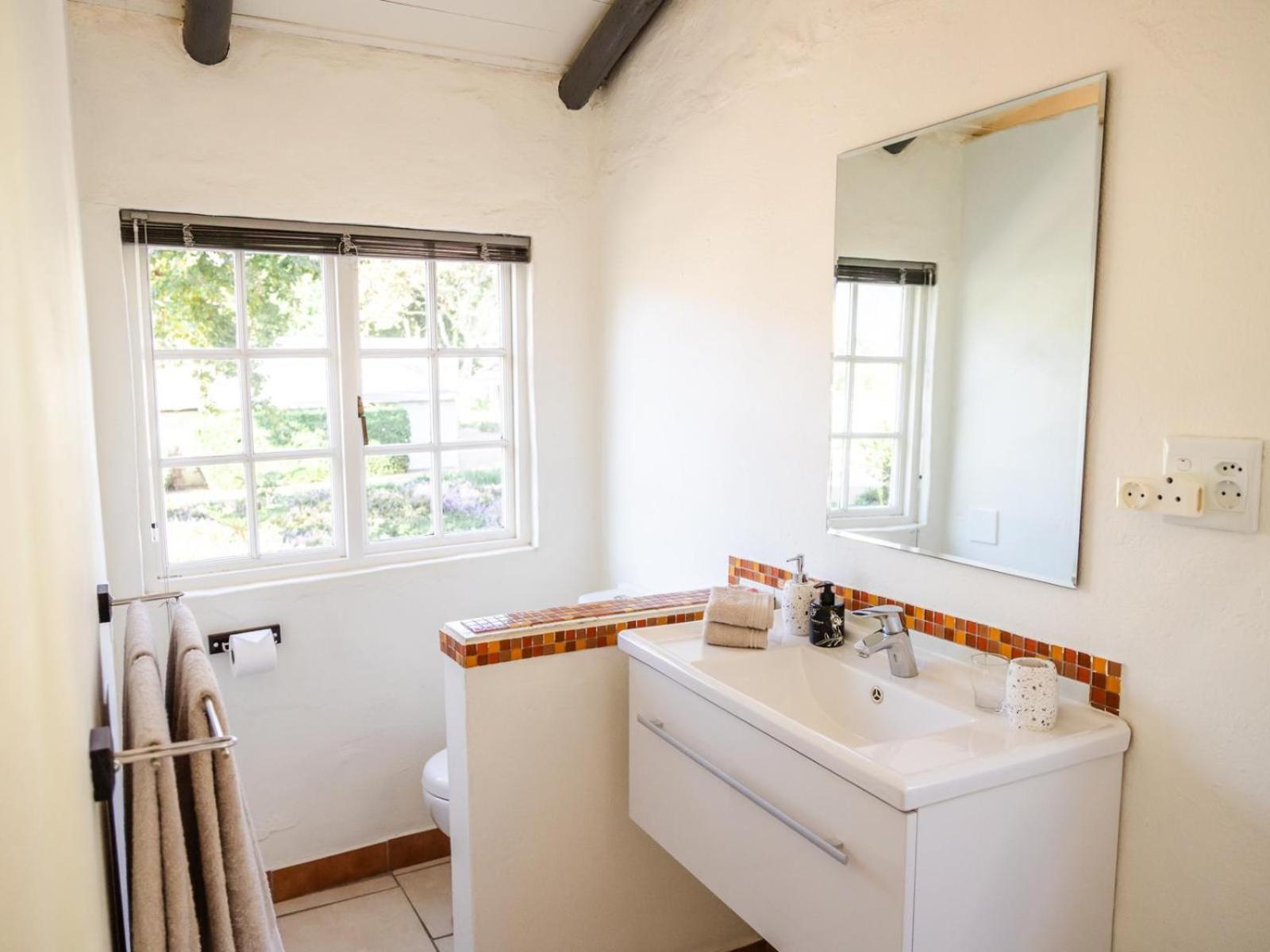 Klein Champagne Guesthouse and Cottages