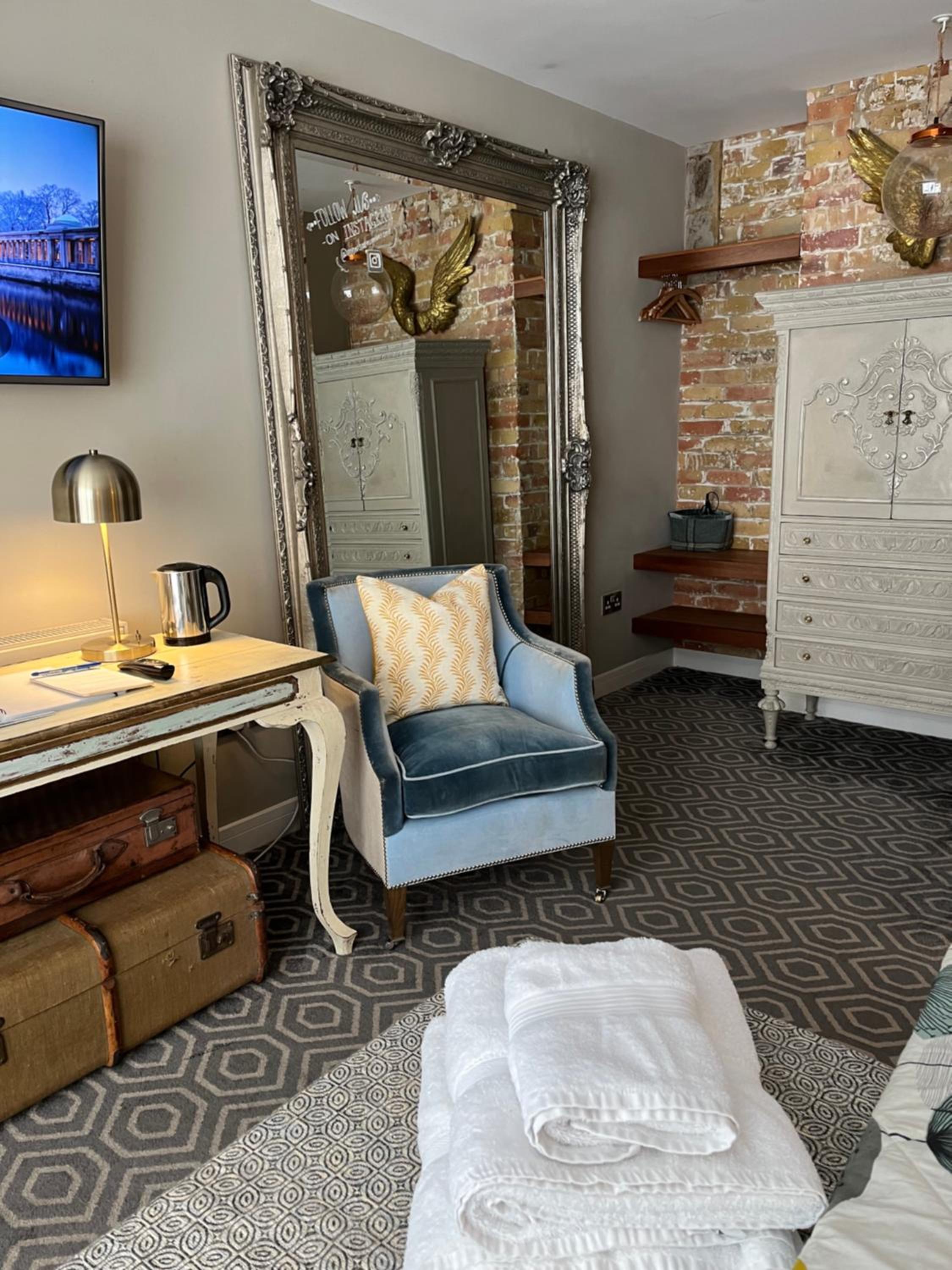 Rooms at number one