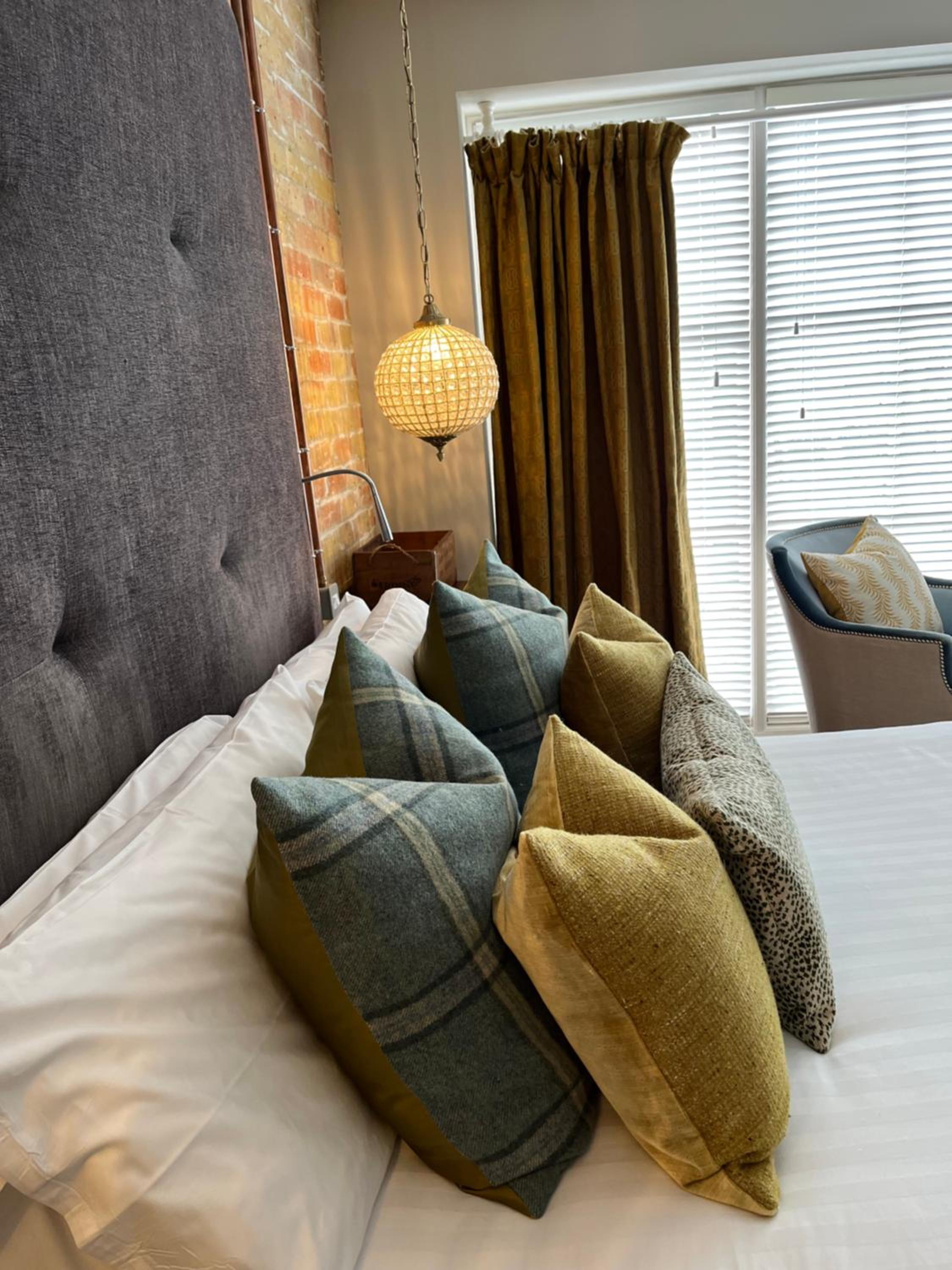 Rooms at number one