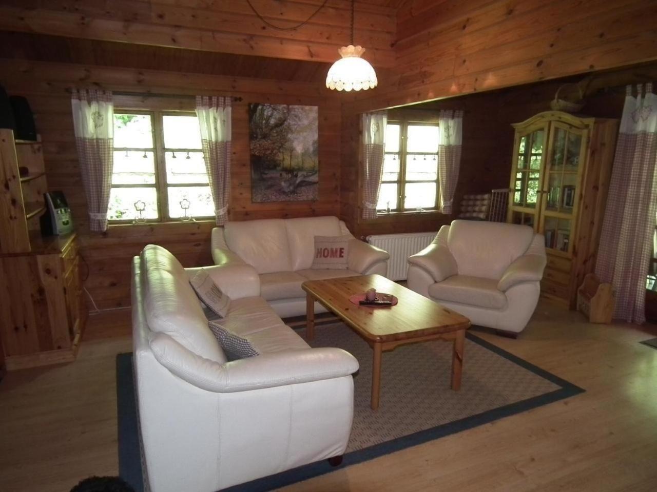 Wunderschönes Ferienhaus Am Waldrand