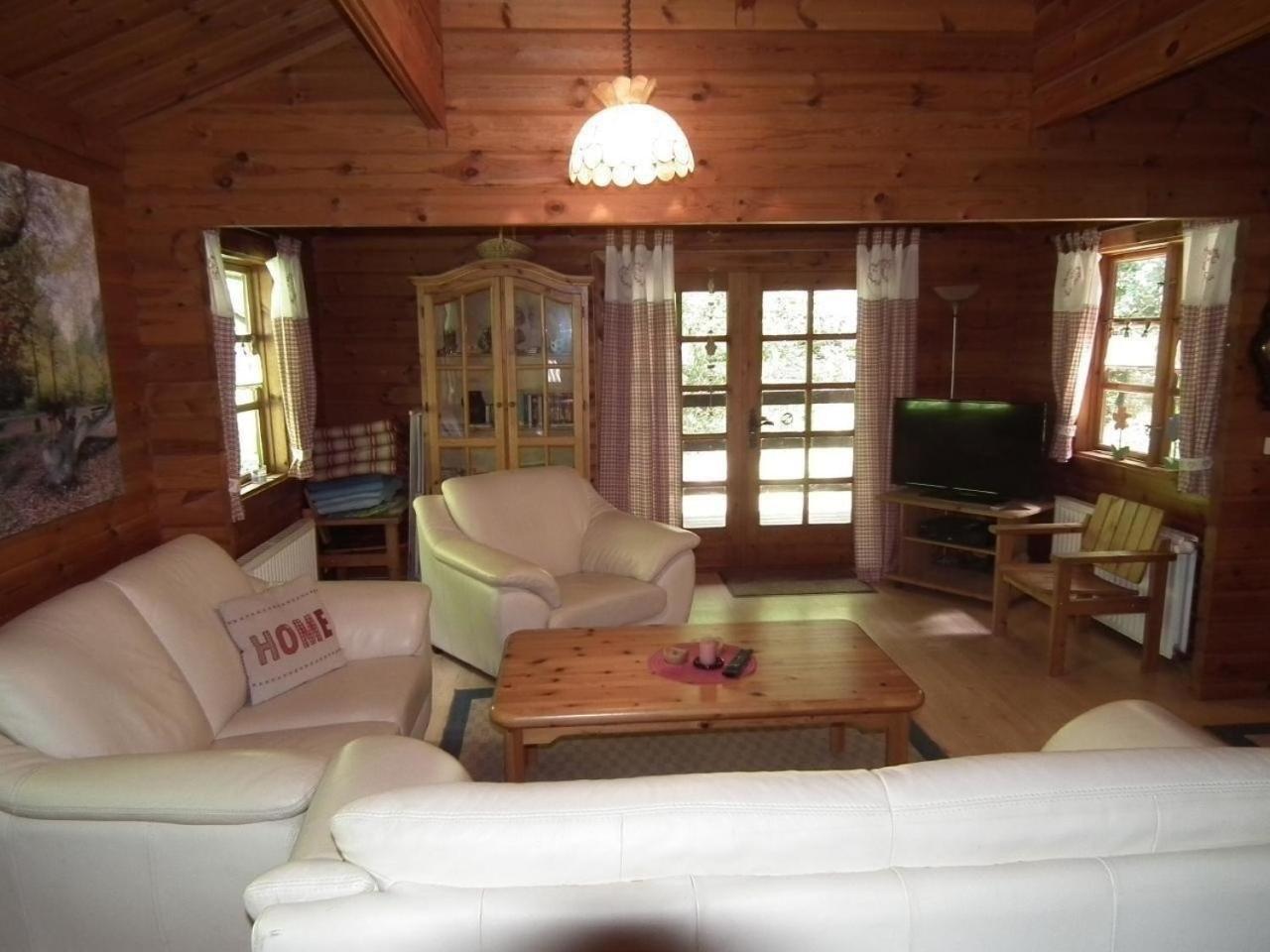 Wunderschönes Ferienhaus Am Waldrand