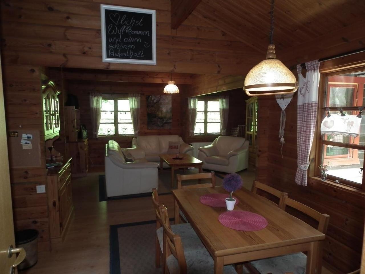 Wunderschönes Ferienhaus Am Waldrand