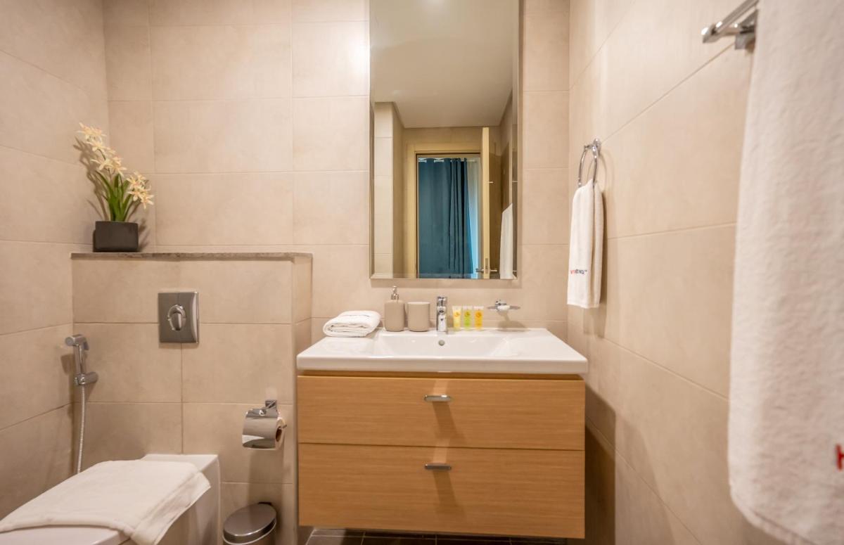 Homesgetaway - Elegant 2BRApt In Navitas A Damac Hills 2