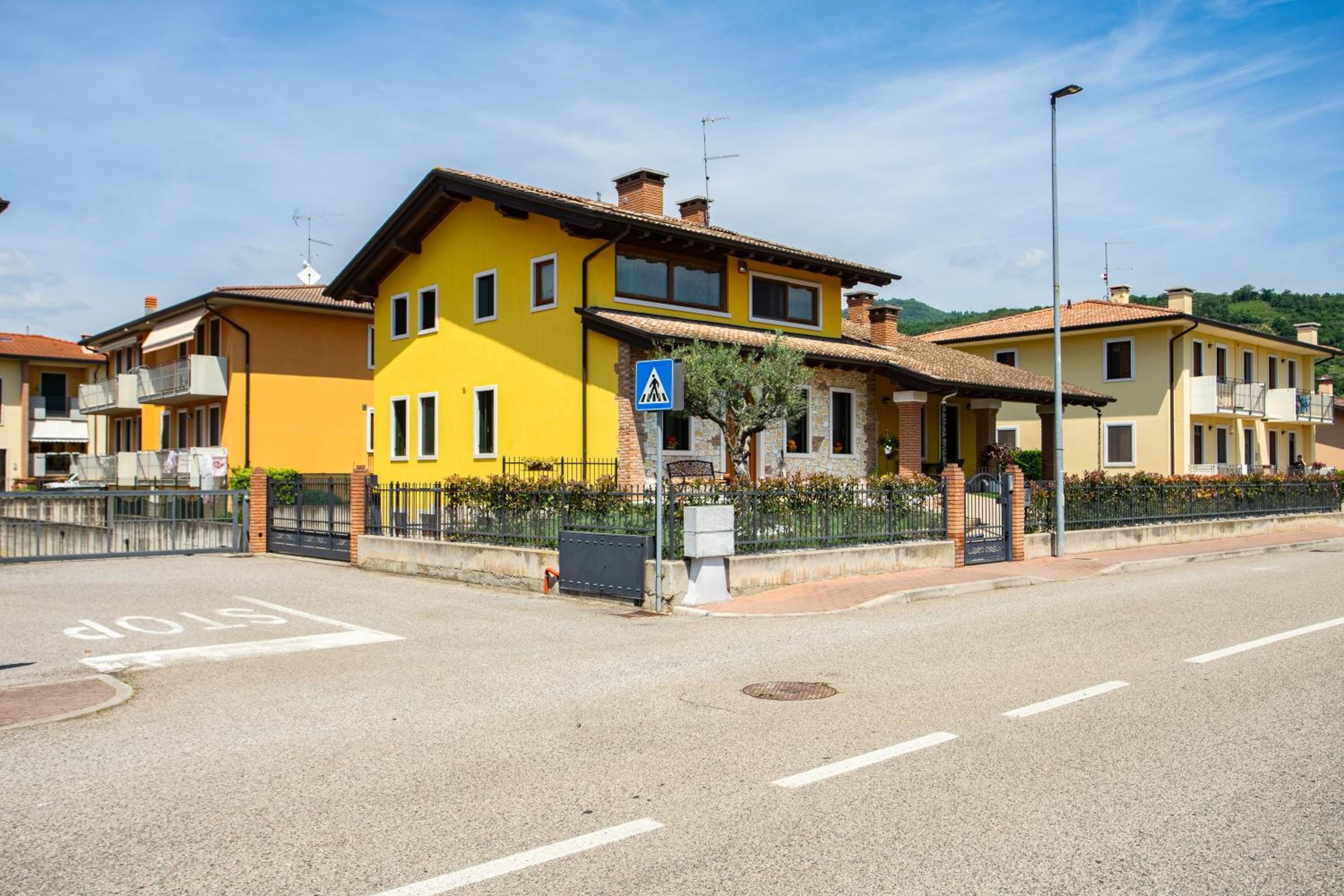 Casa Oliver view 4