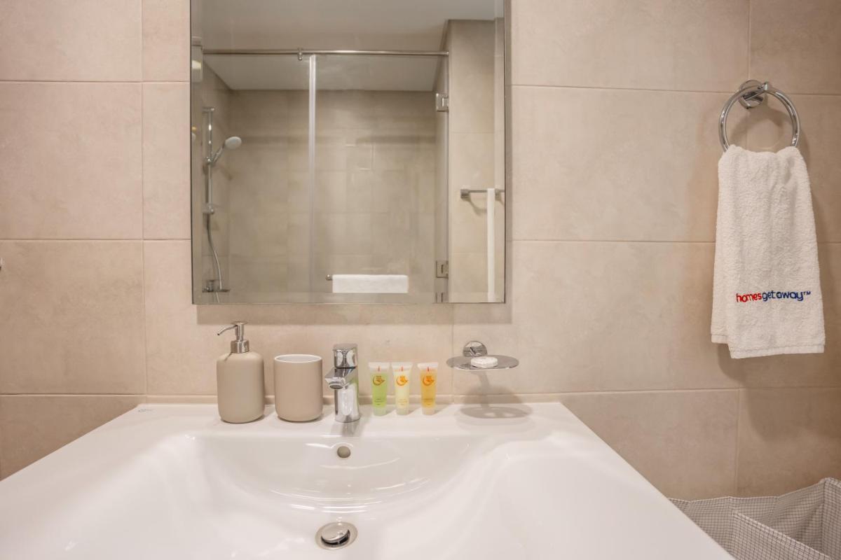 Homesgetaway - Elegant 2BRApt In Navitas A Damac Hills 2