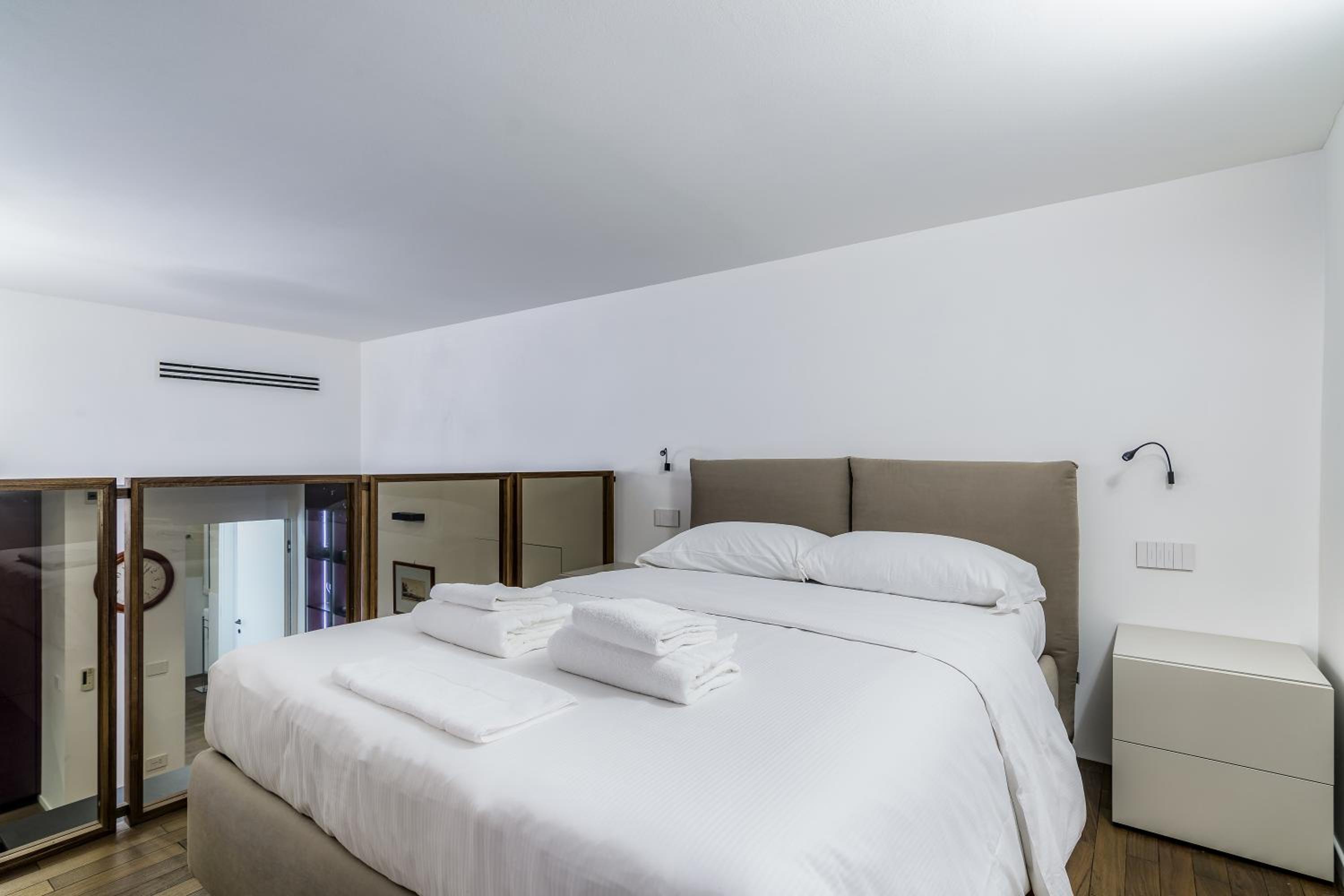 Luxury Duplex Corso Magenta Milano 4PAX-WIFI-Tasso
