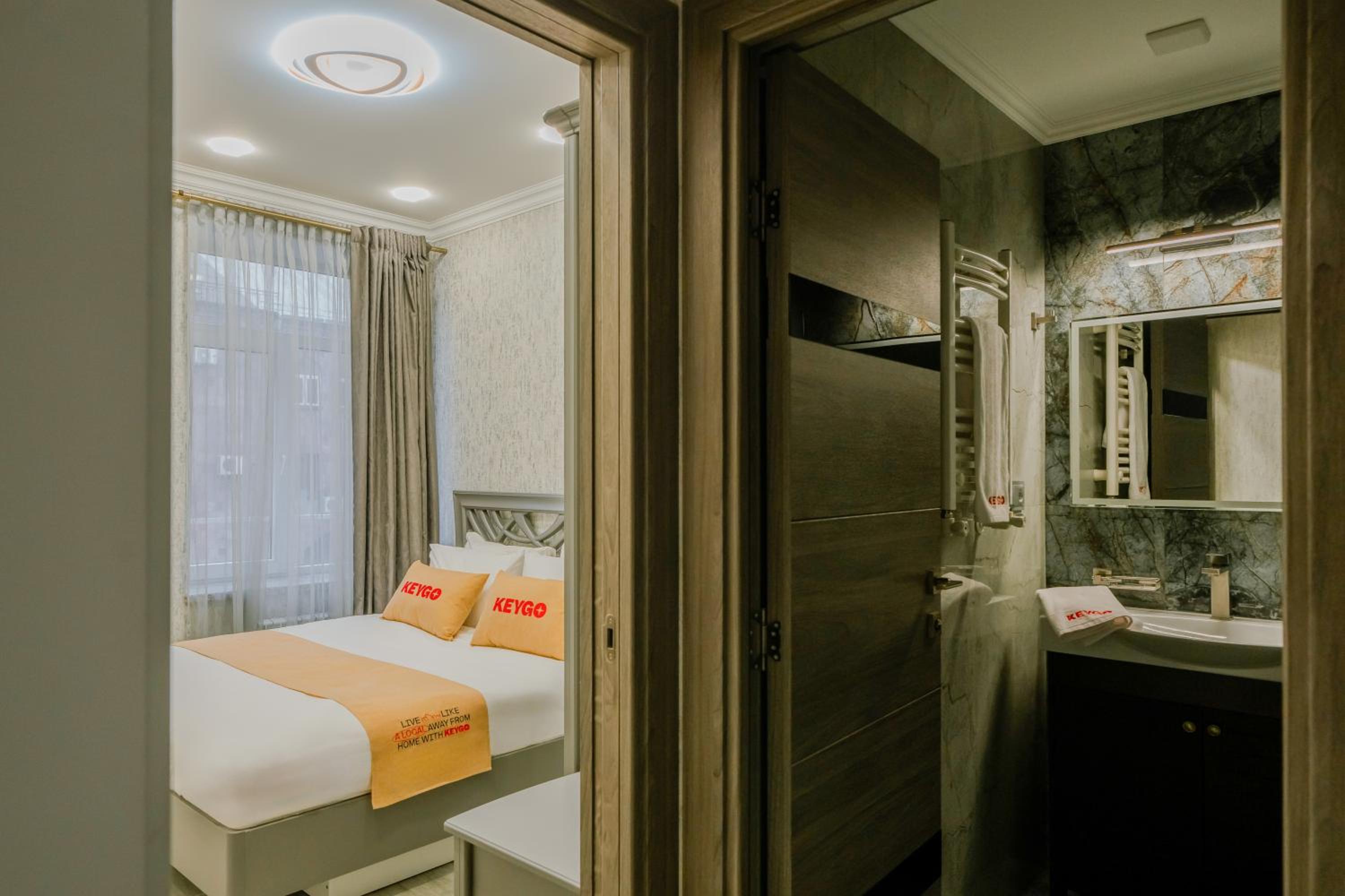 Apartment KeyGo #0078 comfort and coziness in the city