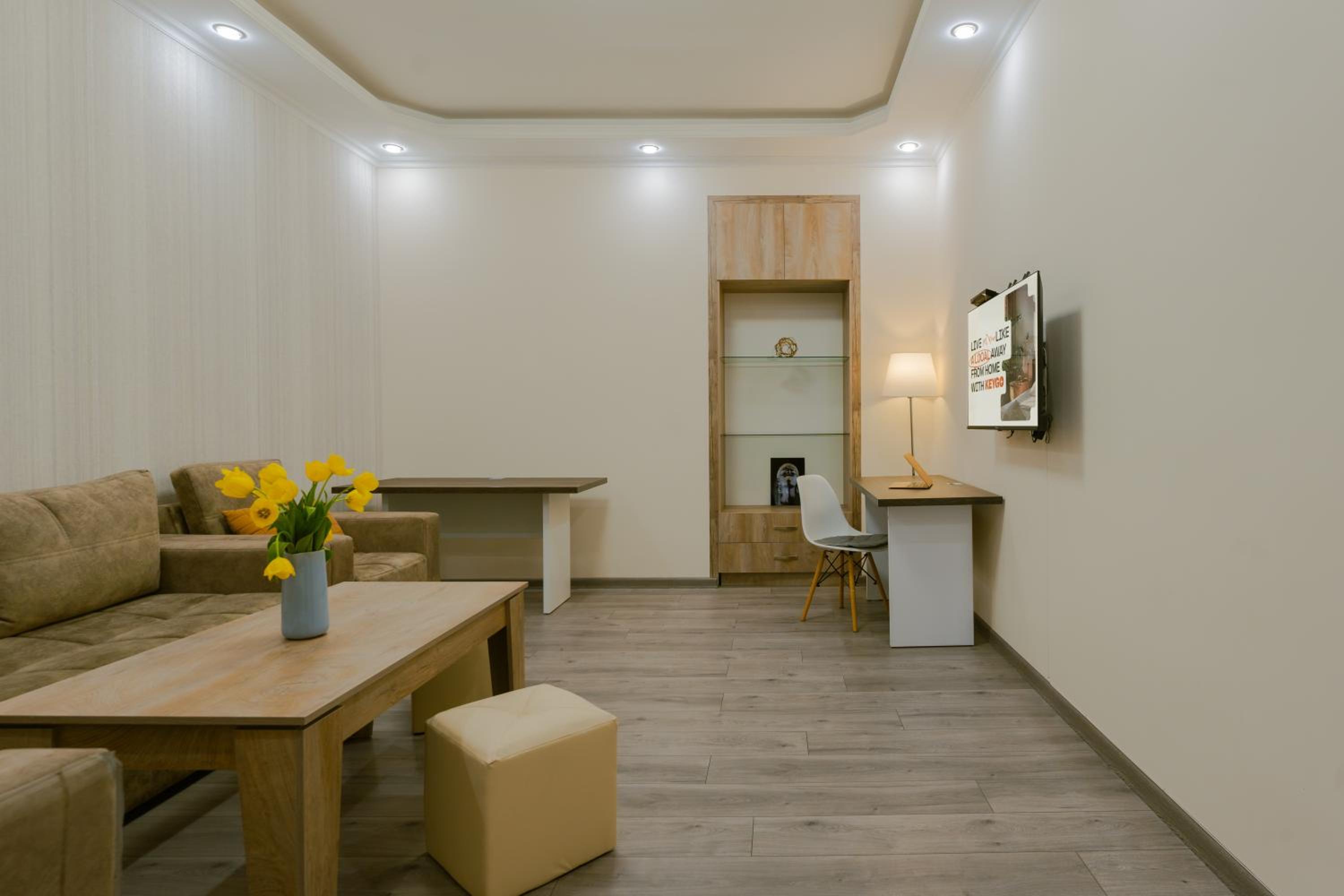 Chic 1BR Oasis Self-Checkin by Keygo 79