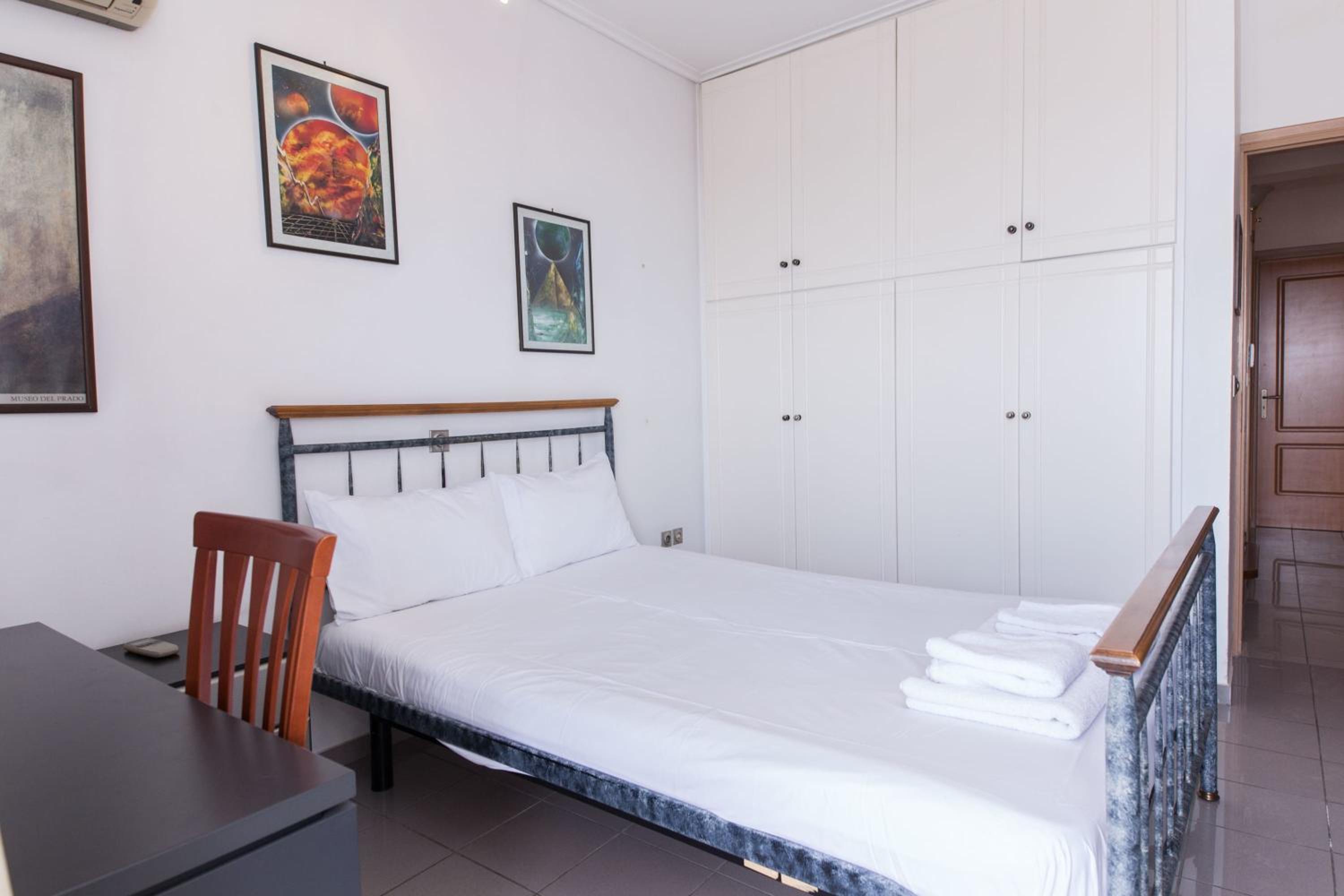 Koridalos 3 Bd Terrace Apt with Spectacular Views photo 4