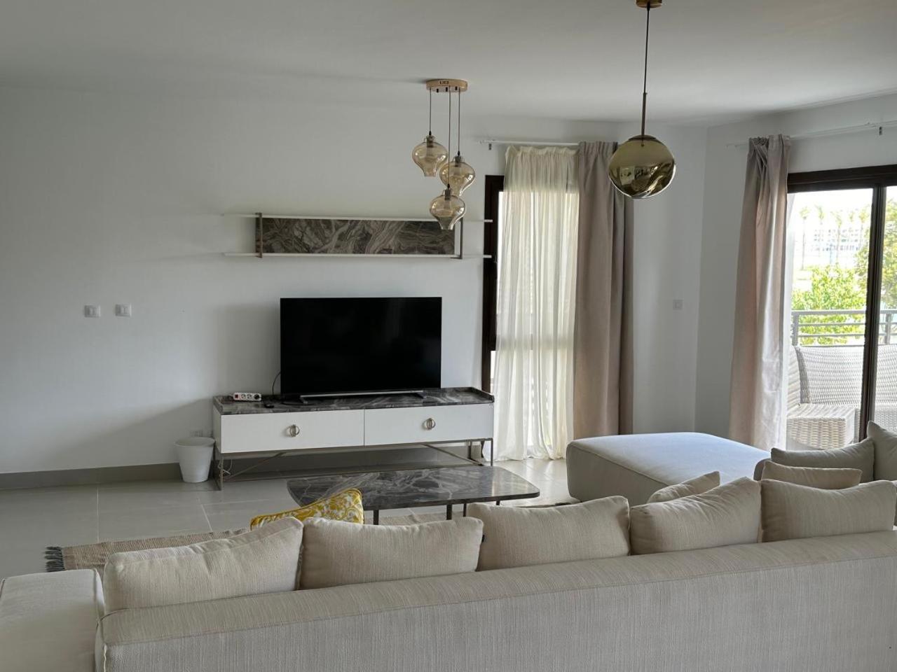 Marasi Marina apartment