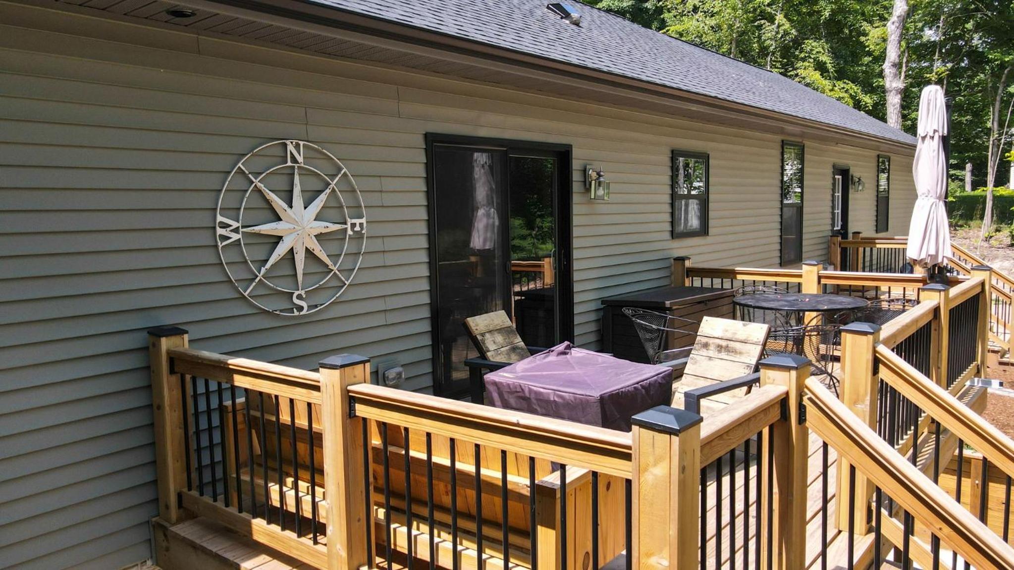 Lazy Bear Inn