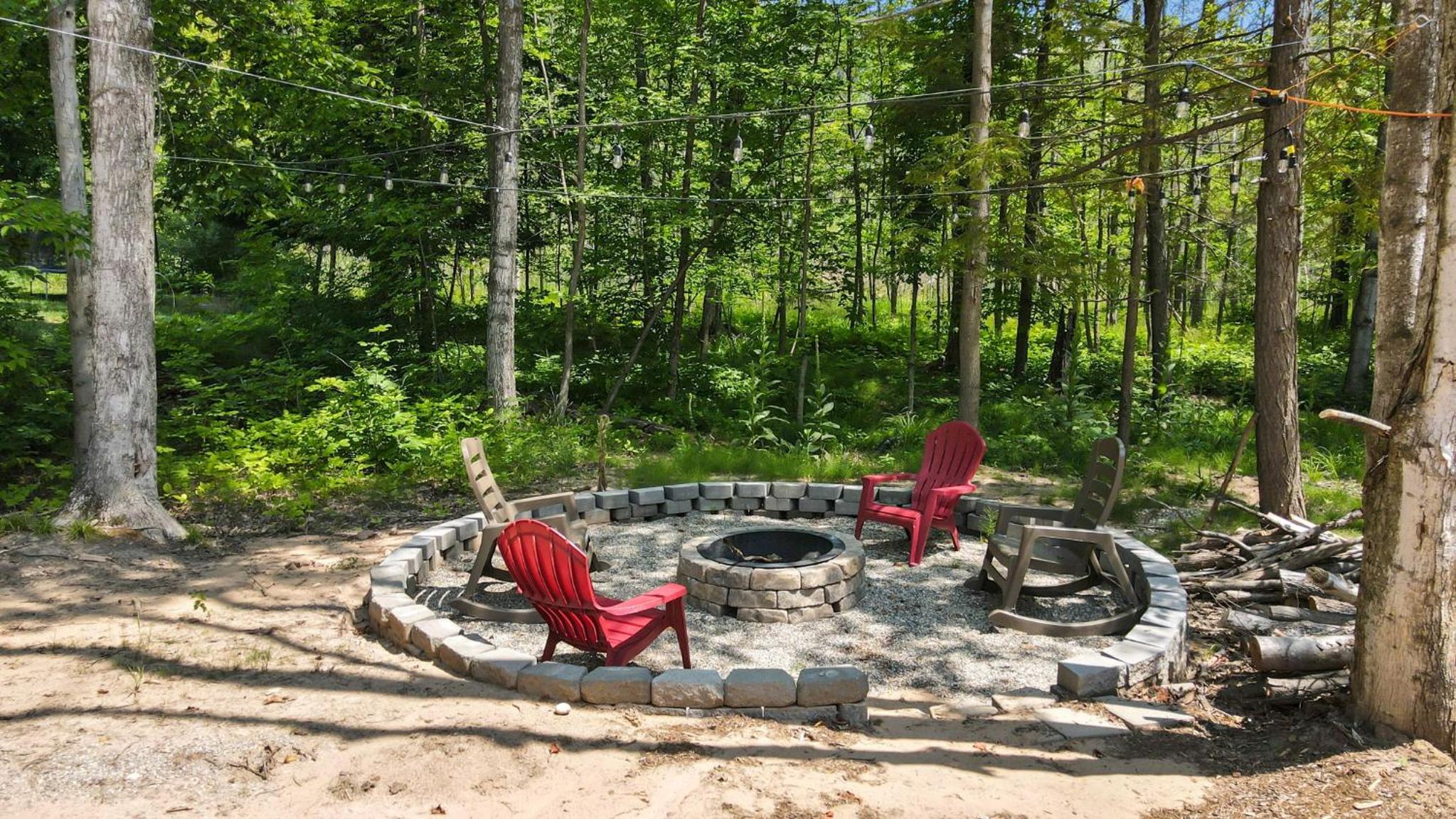 Lazy Bear Inn