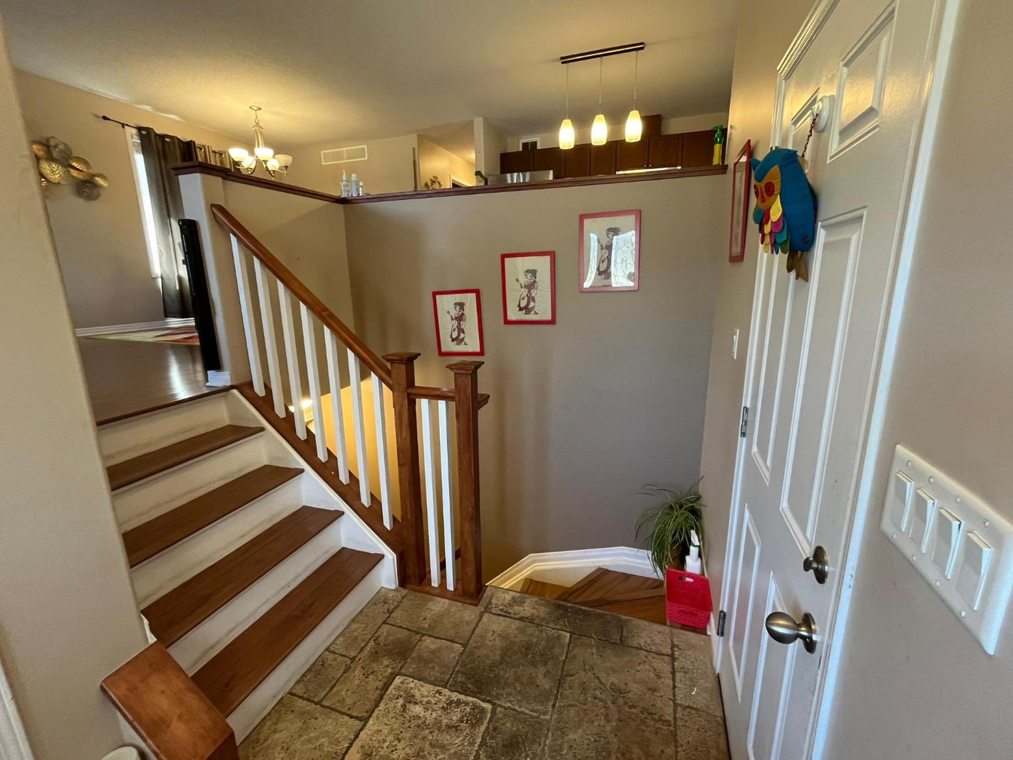 Spacious and Charming Bungalow Retreat (Close to Many Amenities)