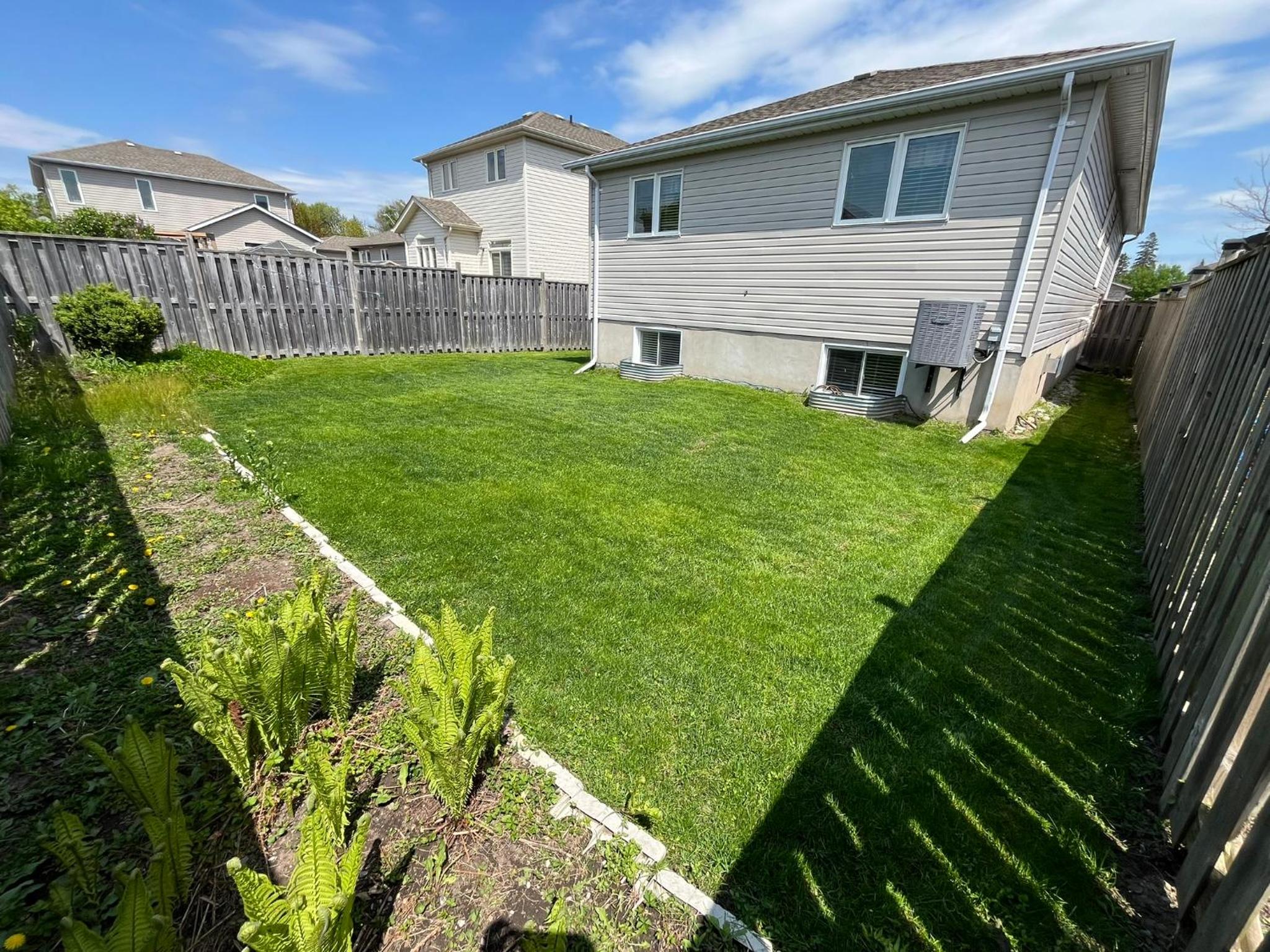Spacious and Charming Bungalow Retreat (Close to Many Amenities)
