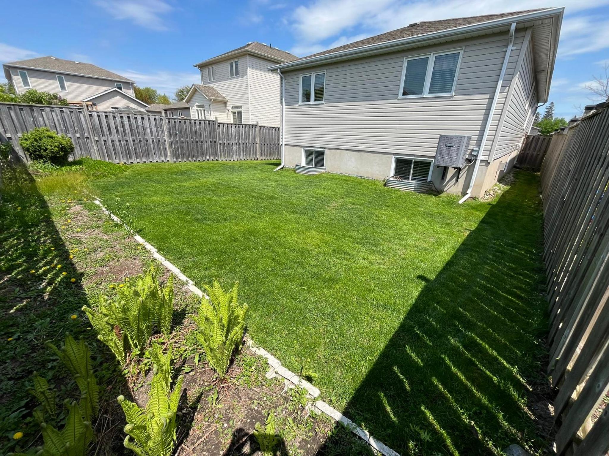 Spacious and Charming Bungalow Retreat (Close to Many Amenities)