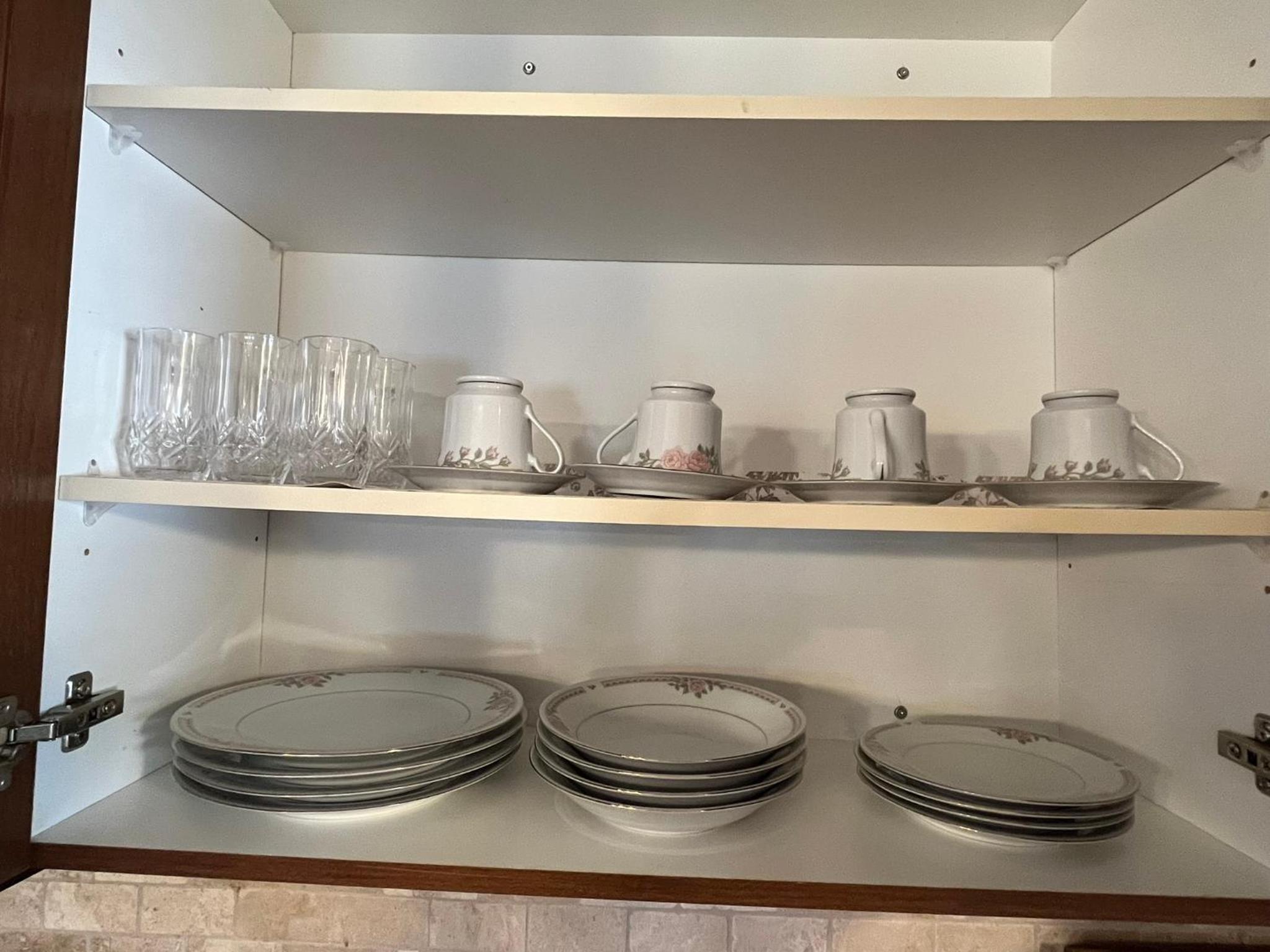 Spacious and Charming Bungalow Retreat (Close to Many Amenities)