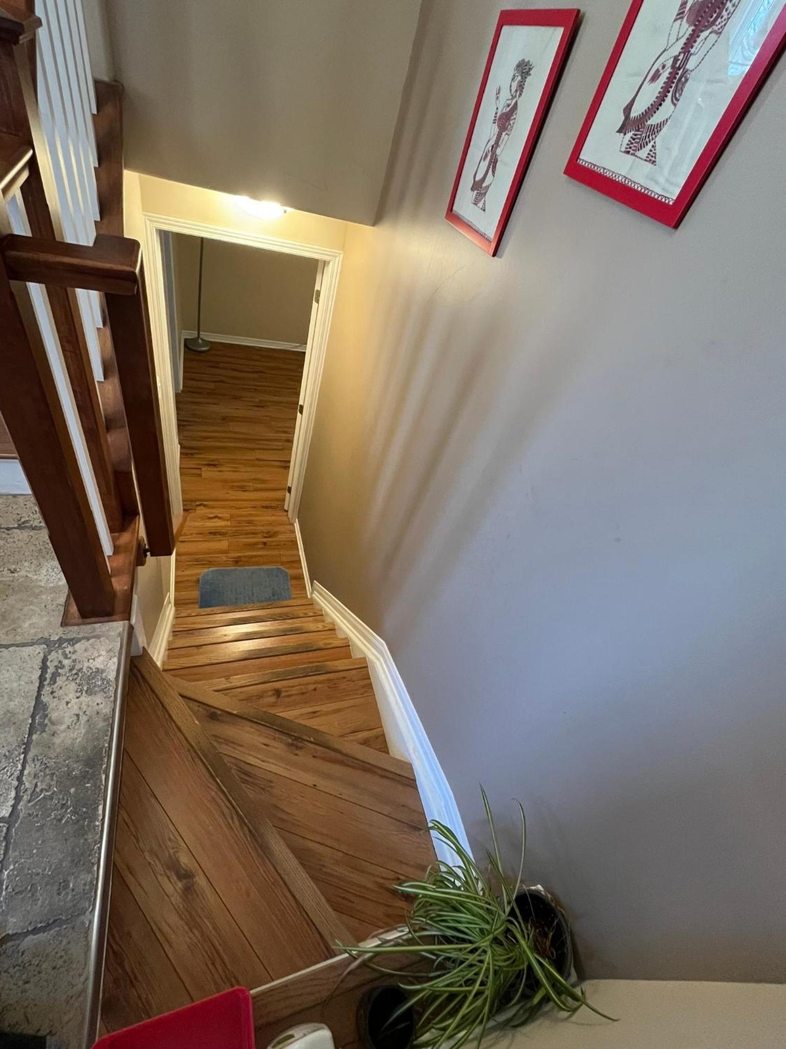 Spacious and Charming Bungalow Retreat (Close to Many Amenities)