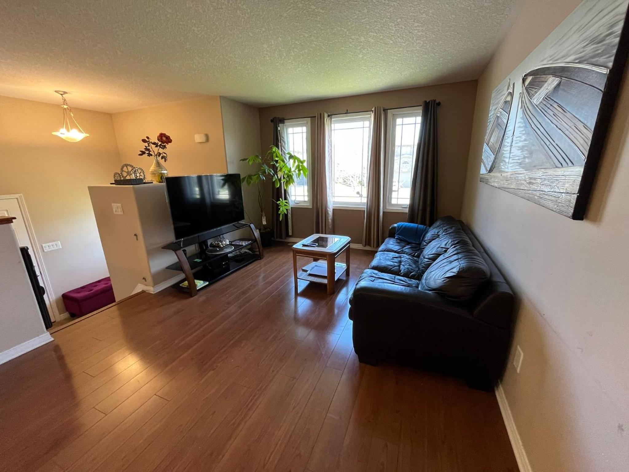Spacious and Charming Bungalow Retreat (Close to Many Amenities)