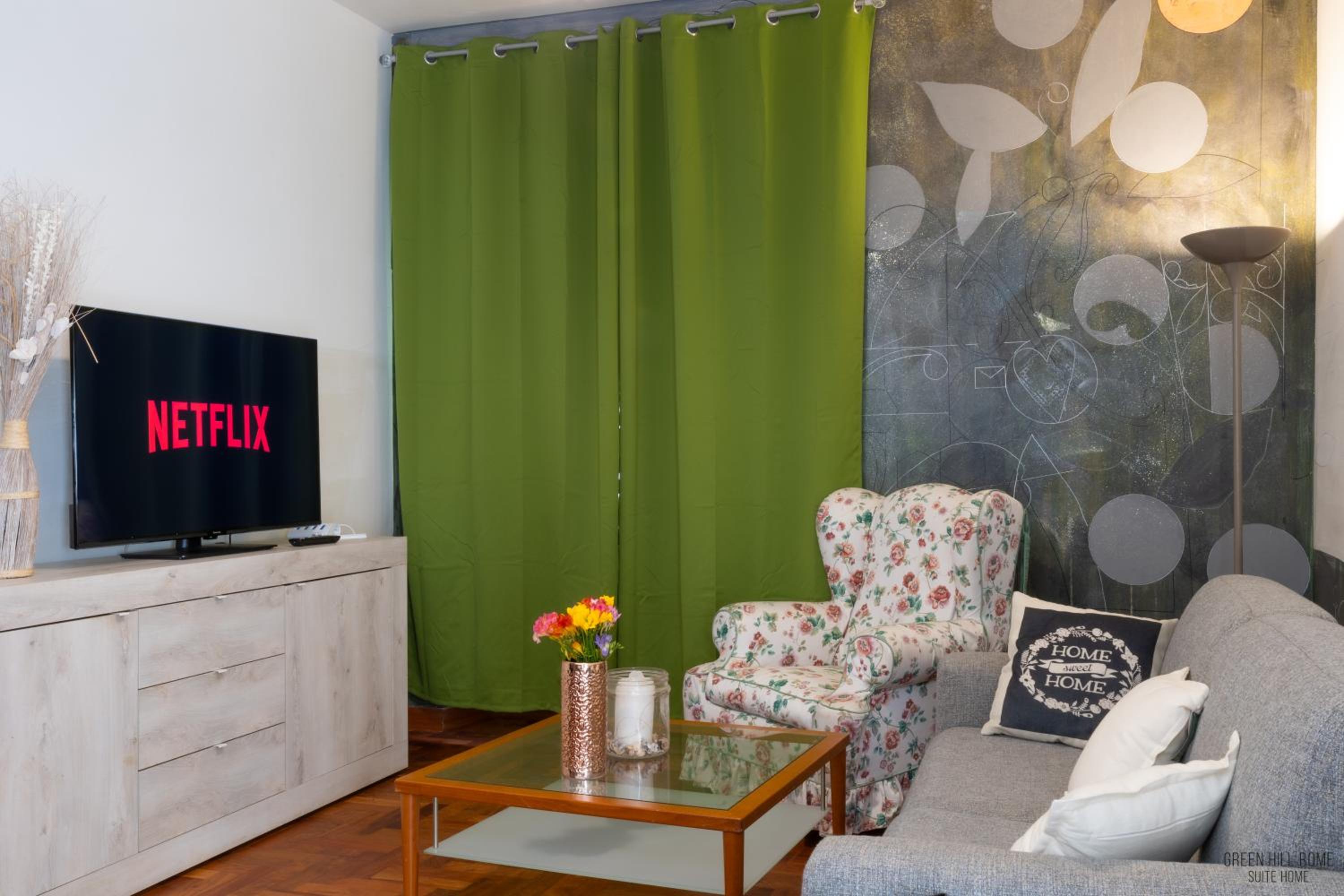 Green Hill Rome Suite Home