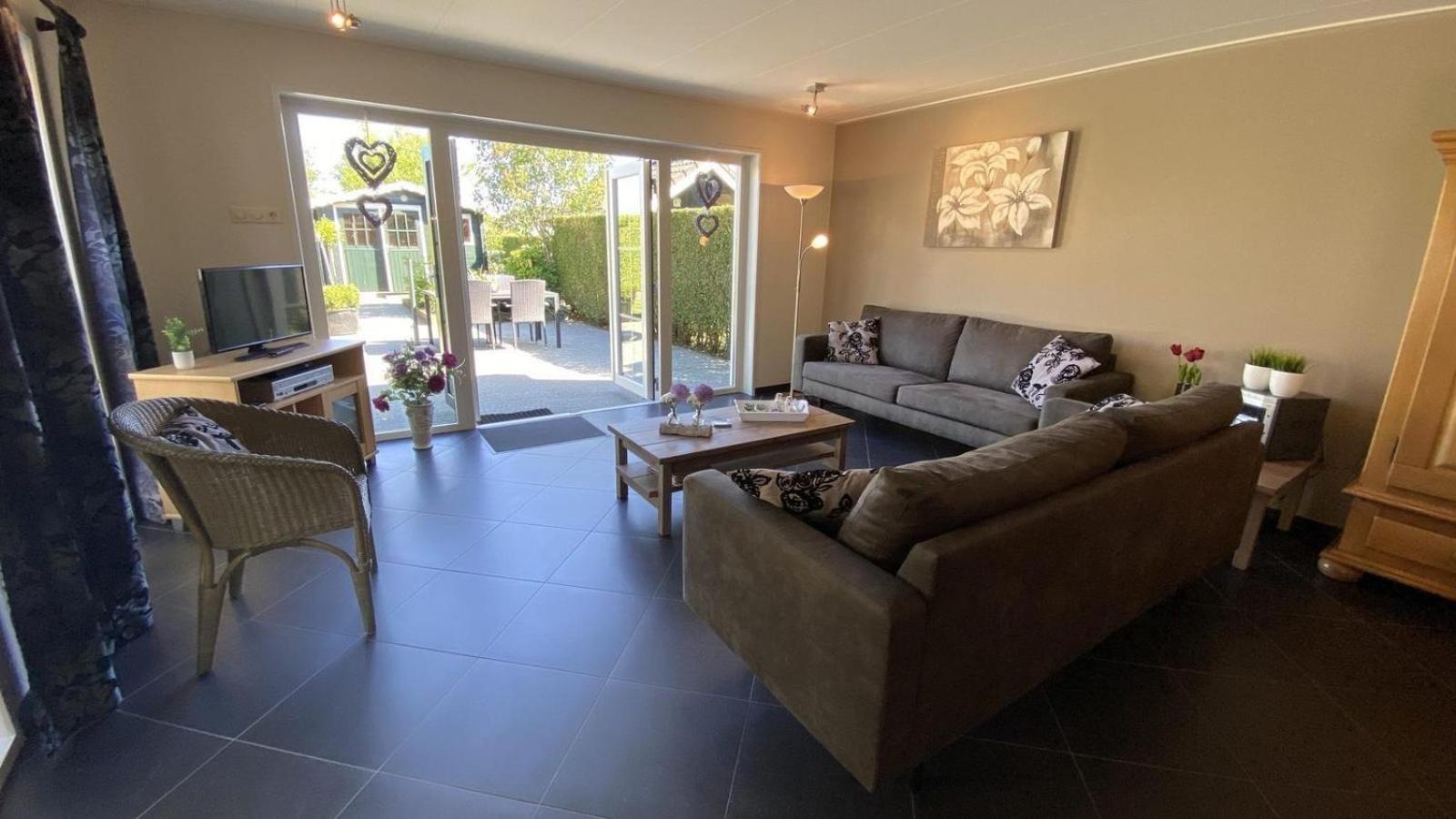 VZ207 Vakantiehuis Oud-Sabbinge view 2