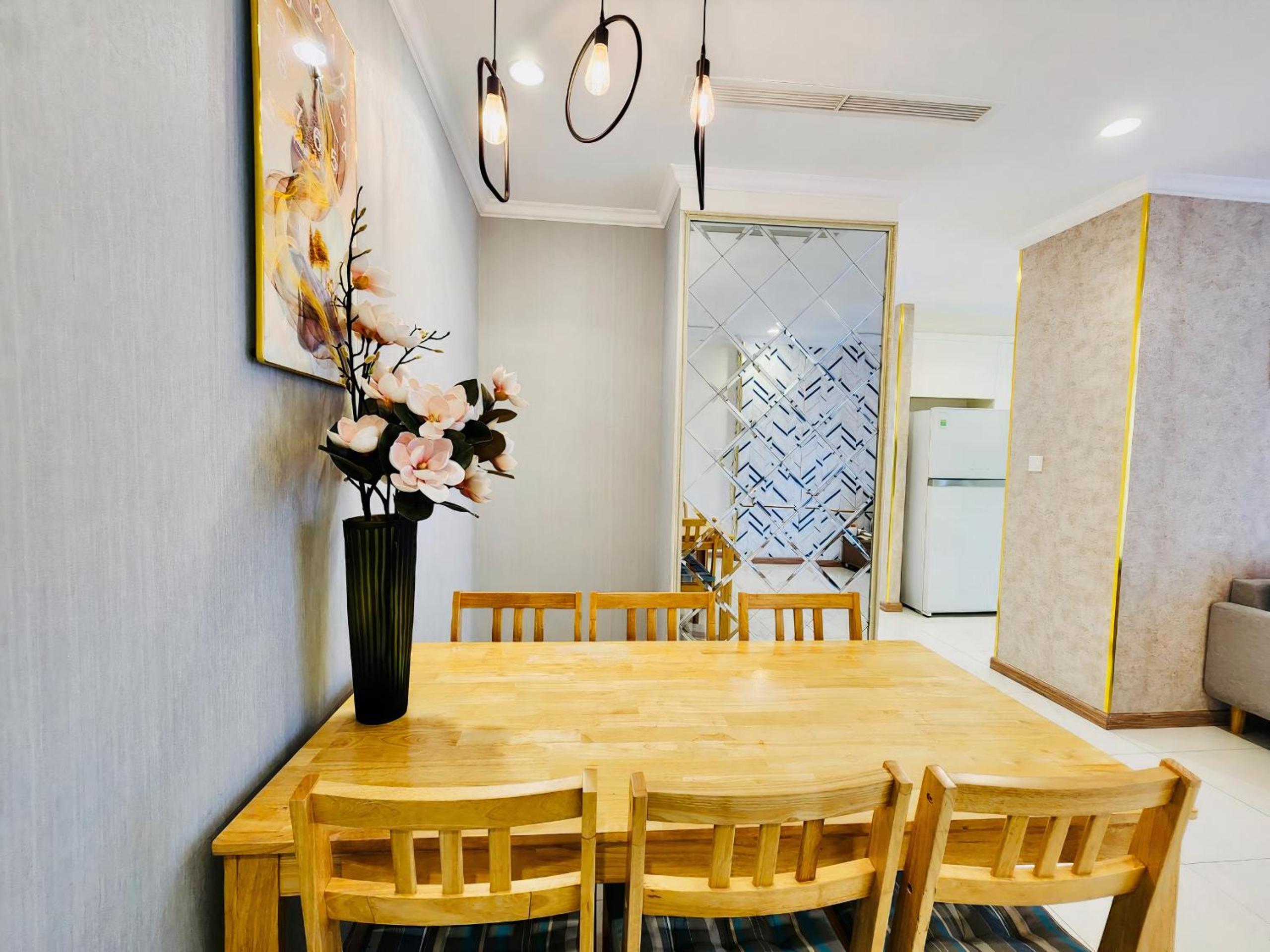Vinhomes Apartments Serviced