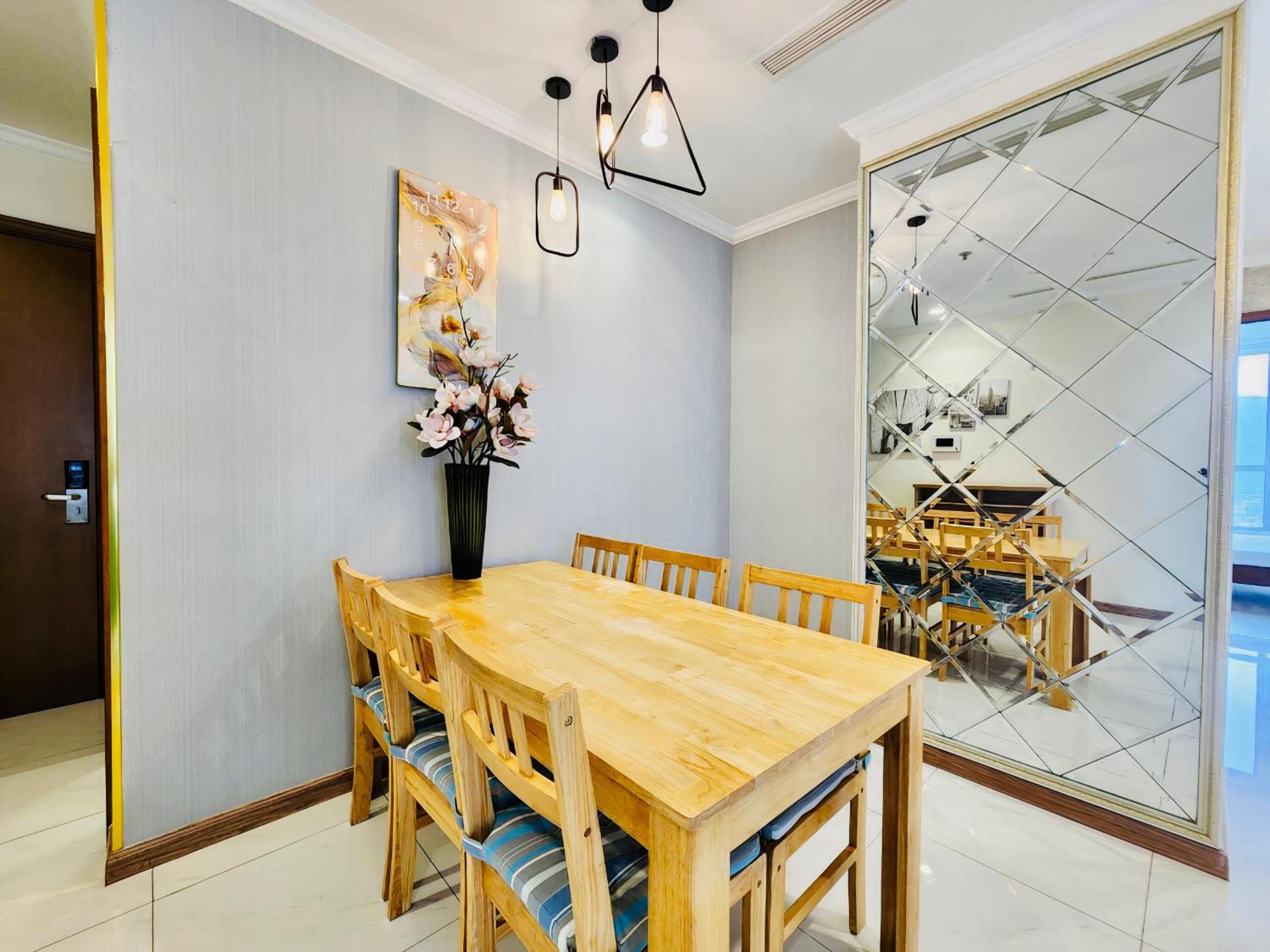 Vinhomes Apartments Serviced