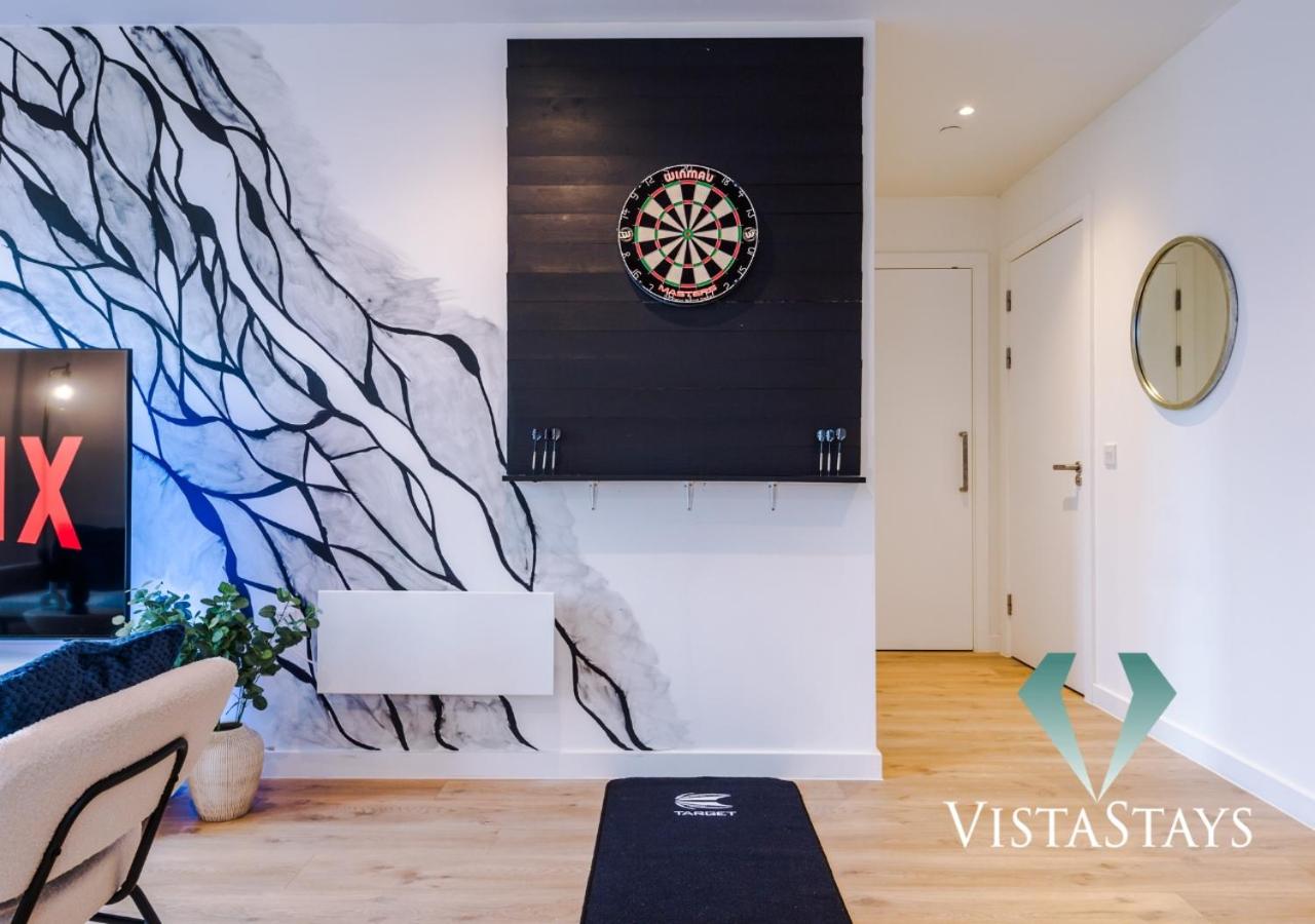 Modern 2 Bedroom Apartment By Vista Stays Short Lets & Serviced Accommodation Manchester With Free WiFi & Dart Board view 3