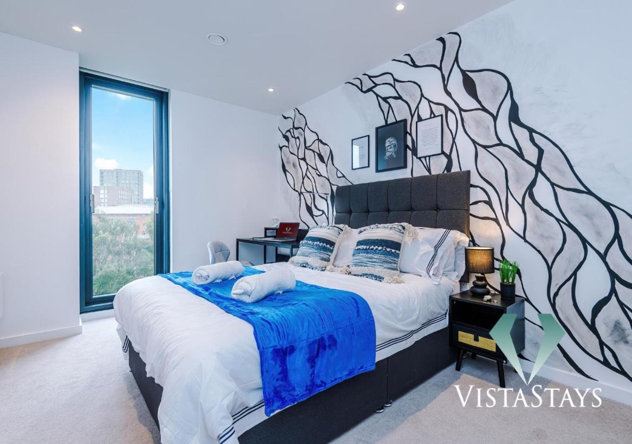 Modern 2 Bedroom Apartment By Vista Stays Short Lets & Serviced Accommodation Manchester With Free WiFi & Dart Board view 5