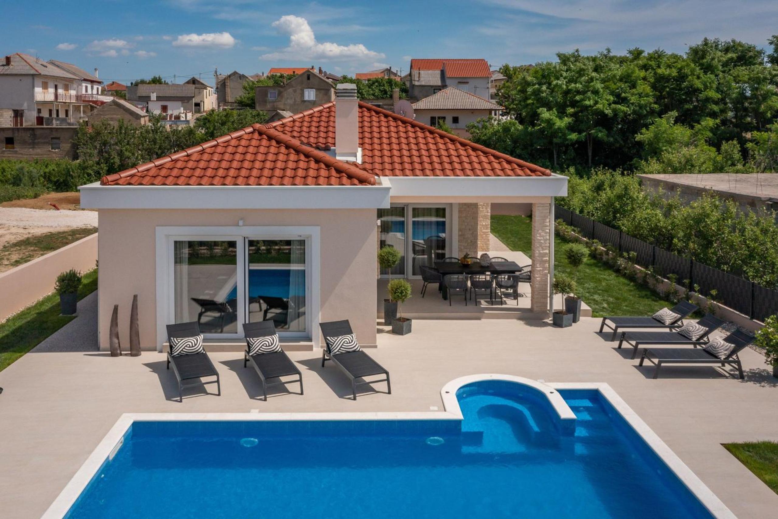 Villa Eleni ZadarVillas view 4