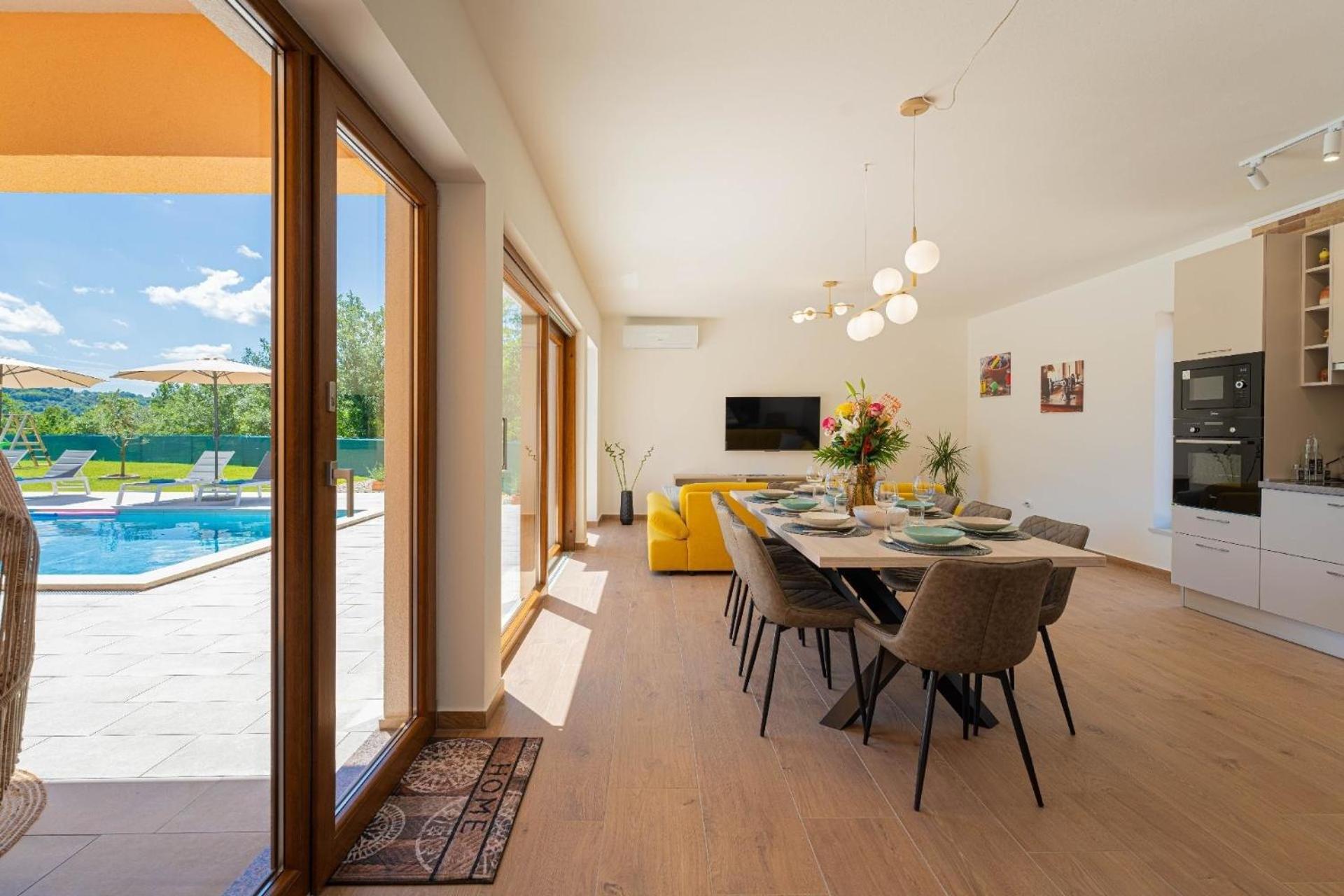 Ferienhaus mit Privatpool für 6 Personen ca 160 qm in Labin, Istrien Bucht von Raša view 2