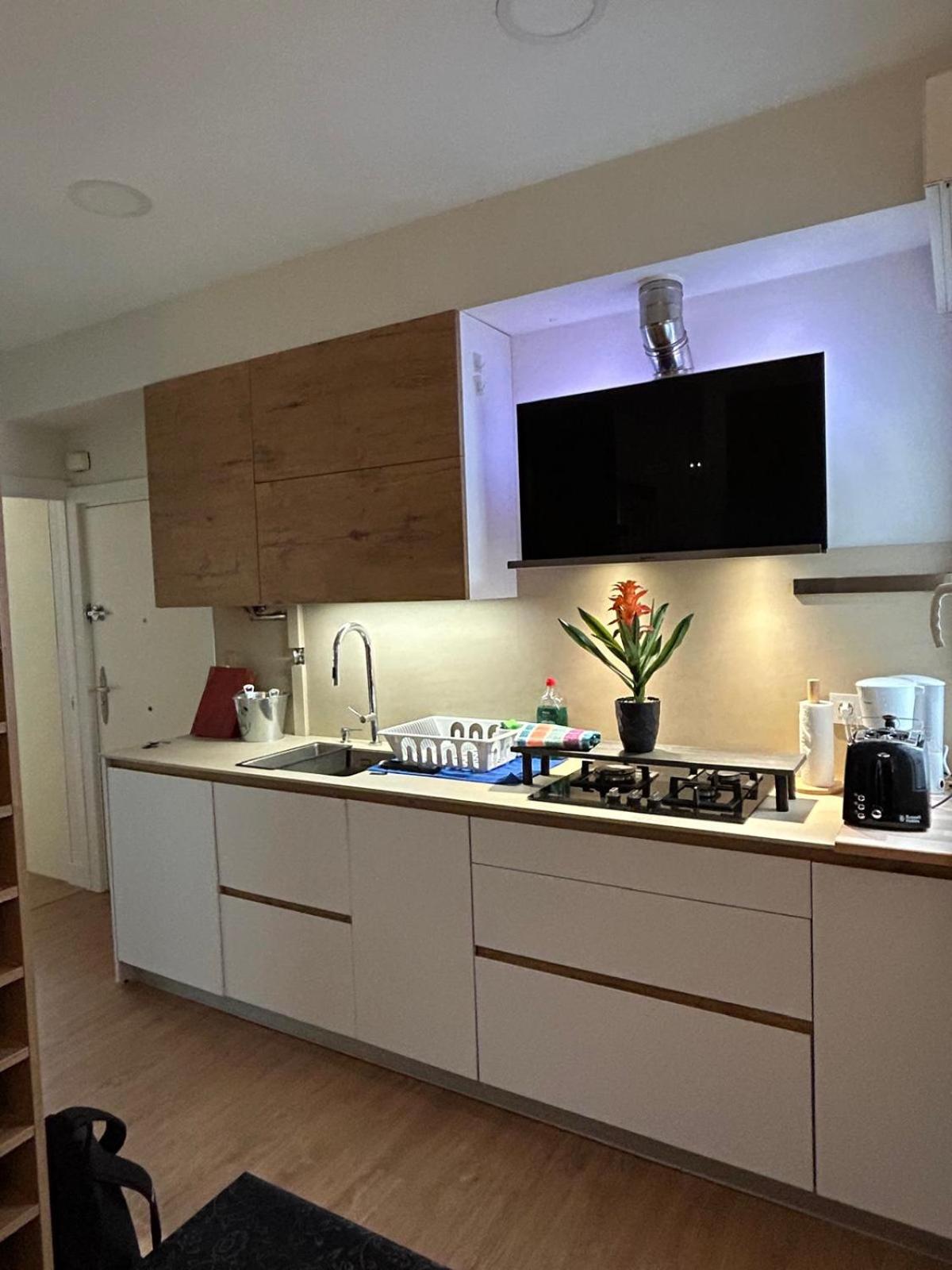 Viana Urban Apartment , Cozy 2BR Near Old Town