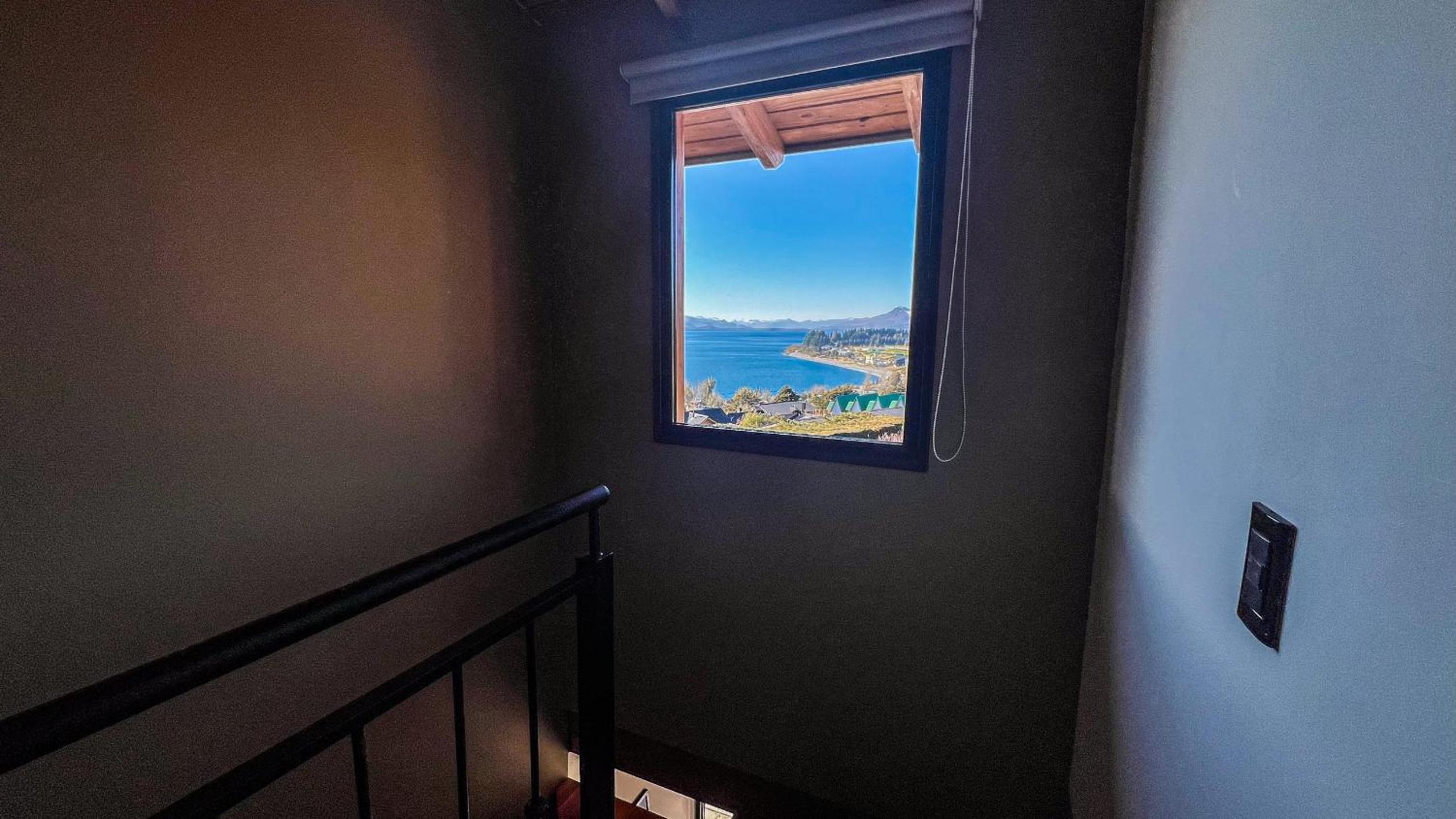 RentUp - Bariloche Casa con vista al Lago y Cerro Villegas