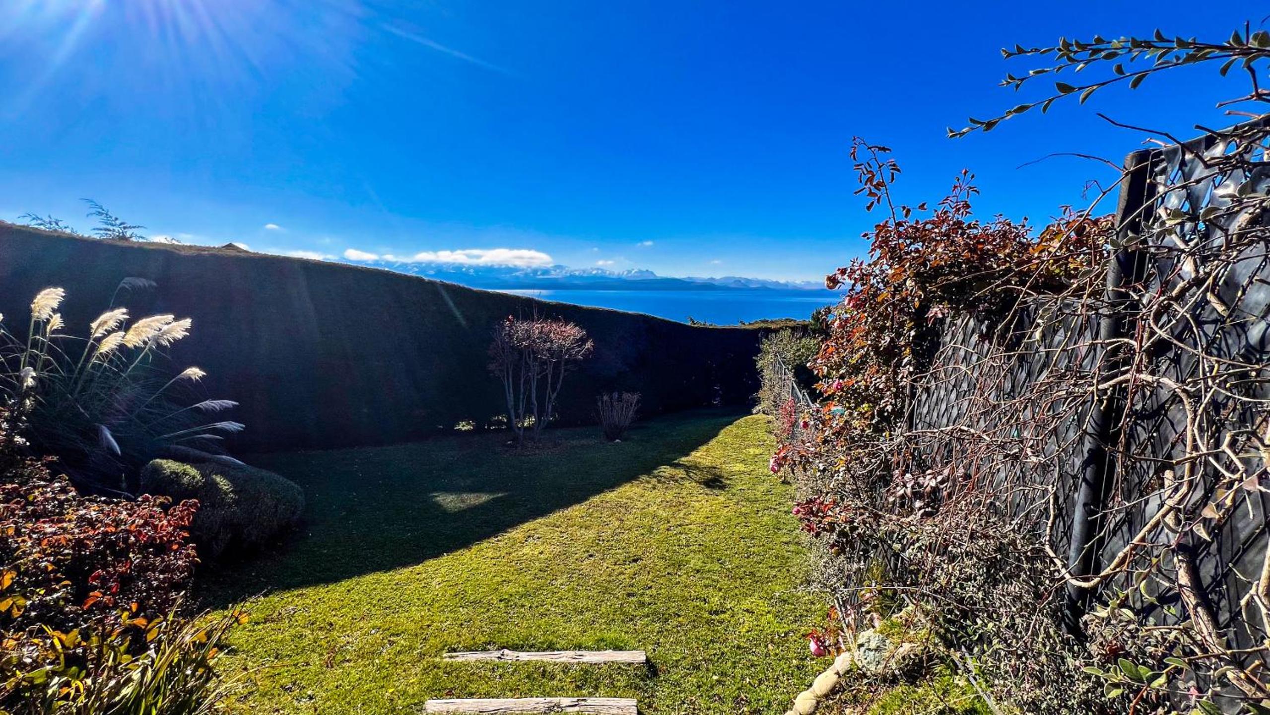 RentUp - Bariloche Casa con vista al Lago y Cerro Villegas
