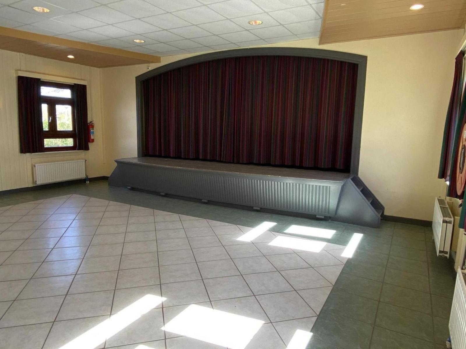 Photo 11