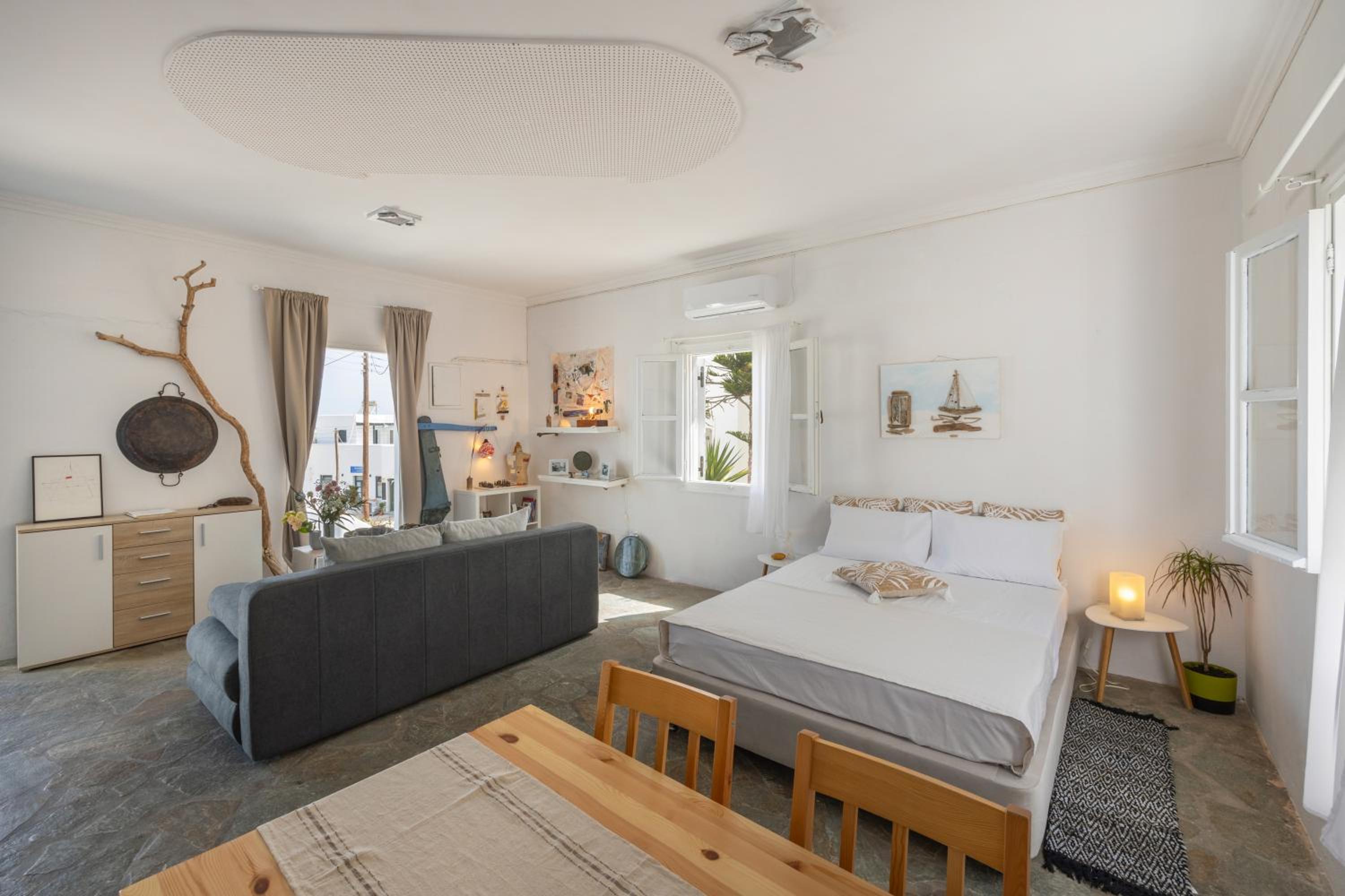 Studio Home