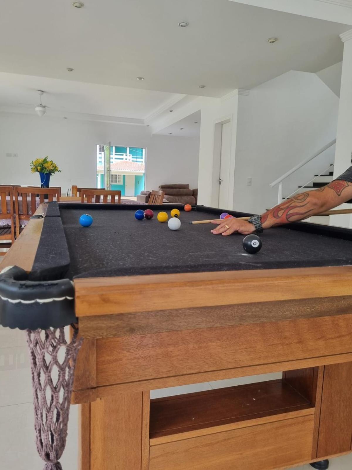 Casa com Piscina - Cond Fechado em Caraguatatuba - Praia da Mococa