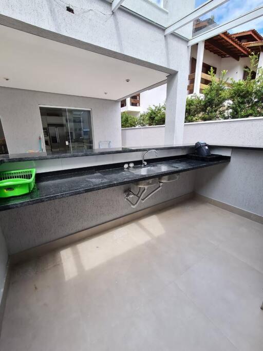 Casa com Piscina - Cond Fechado em Caraguatatuba - Praia da Mococa