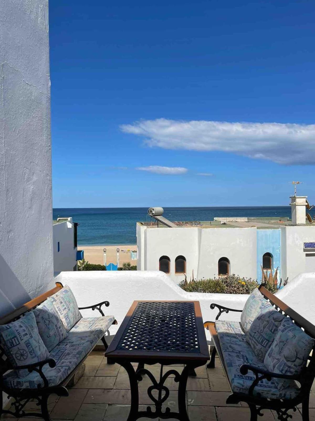 Appartement Front De Mer view 2