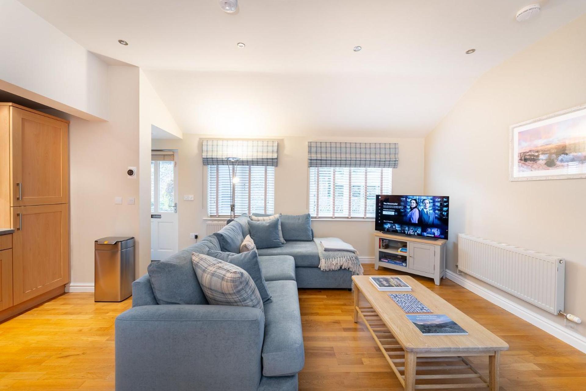 Yew Tree Cottage view 3