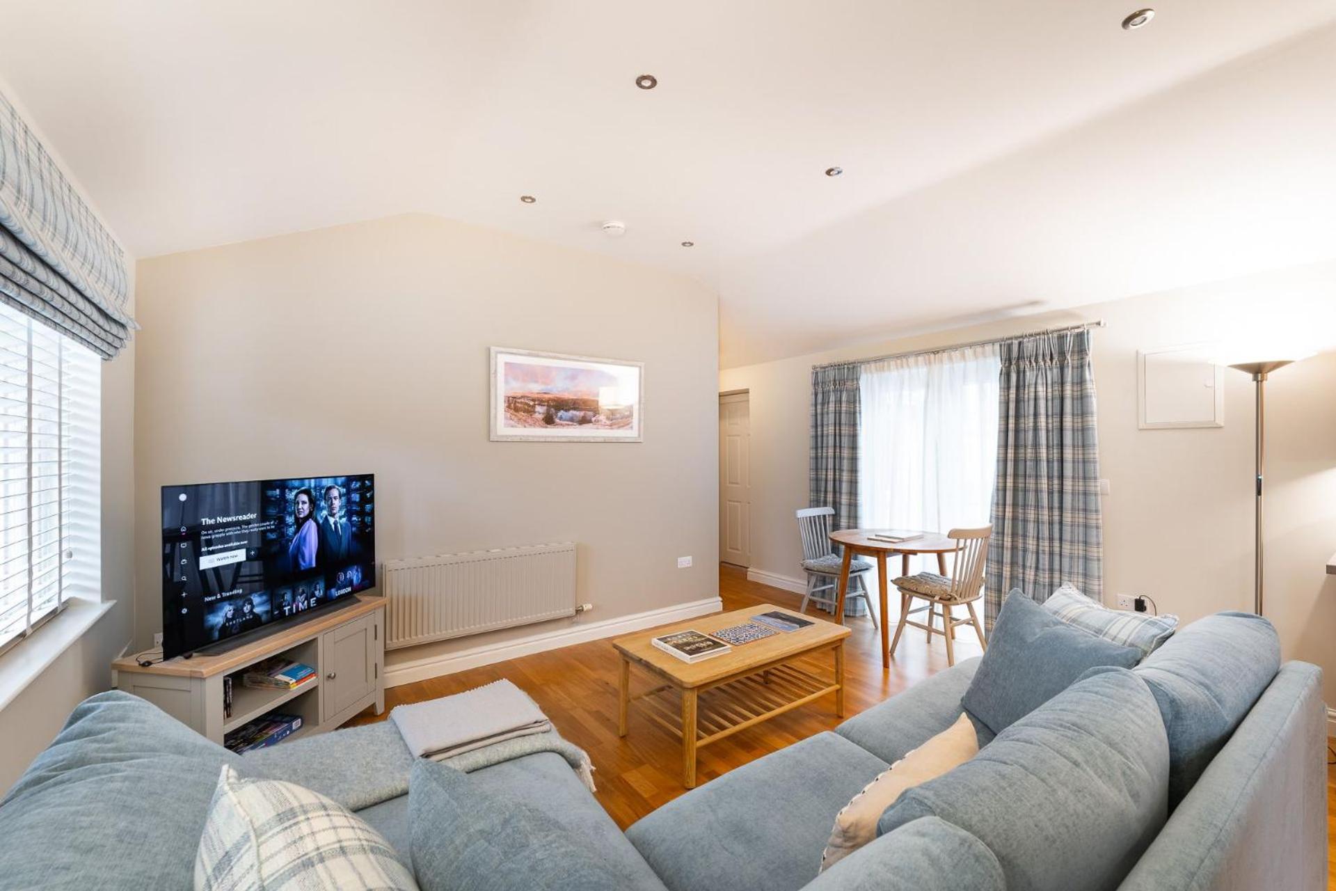 Yew Tree Cottage view 4