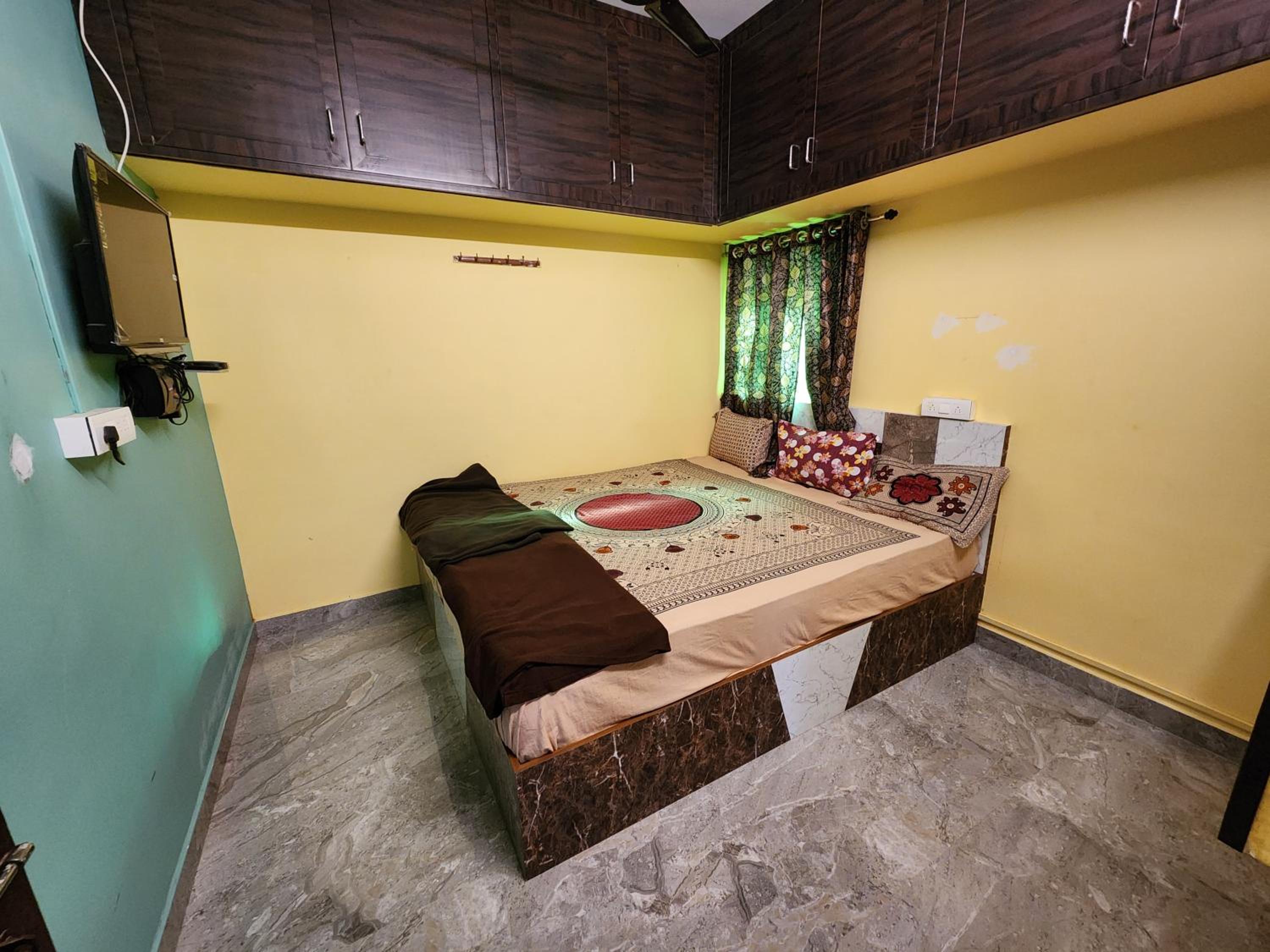Krishnabhavan Resorts
