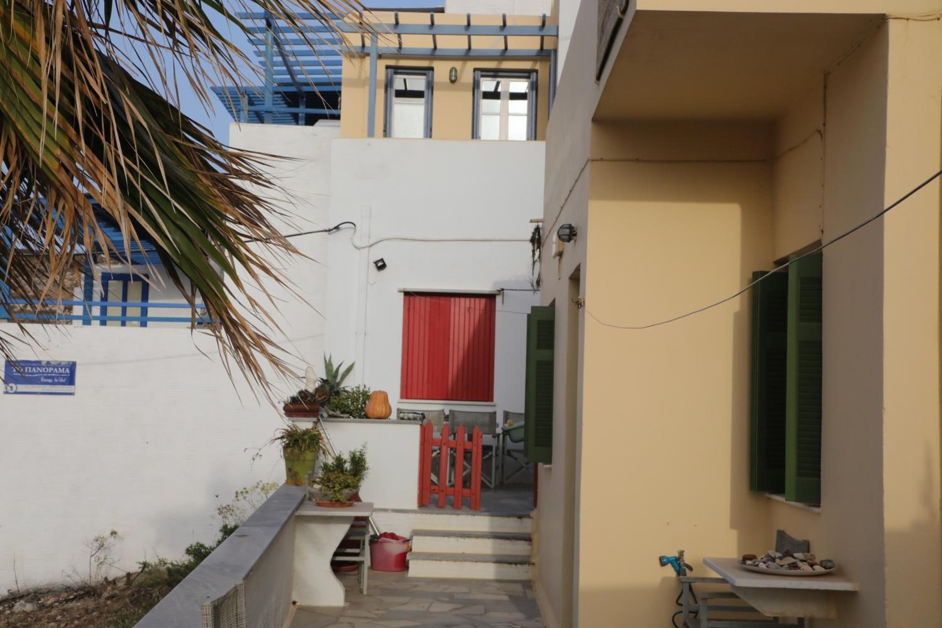 Panormos Apartments