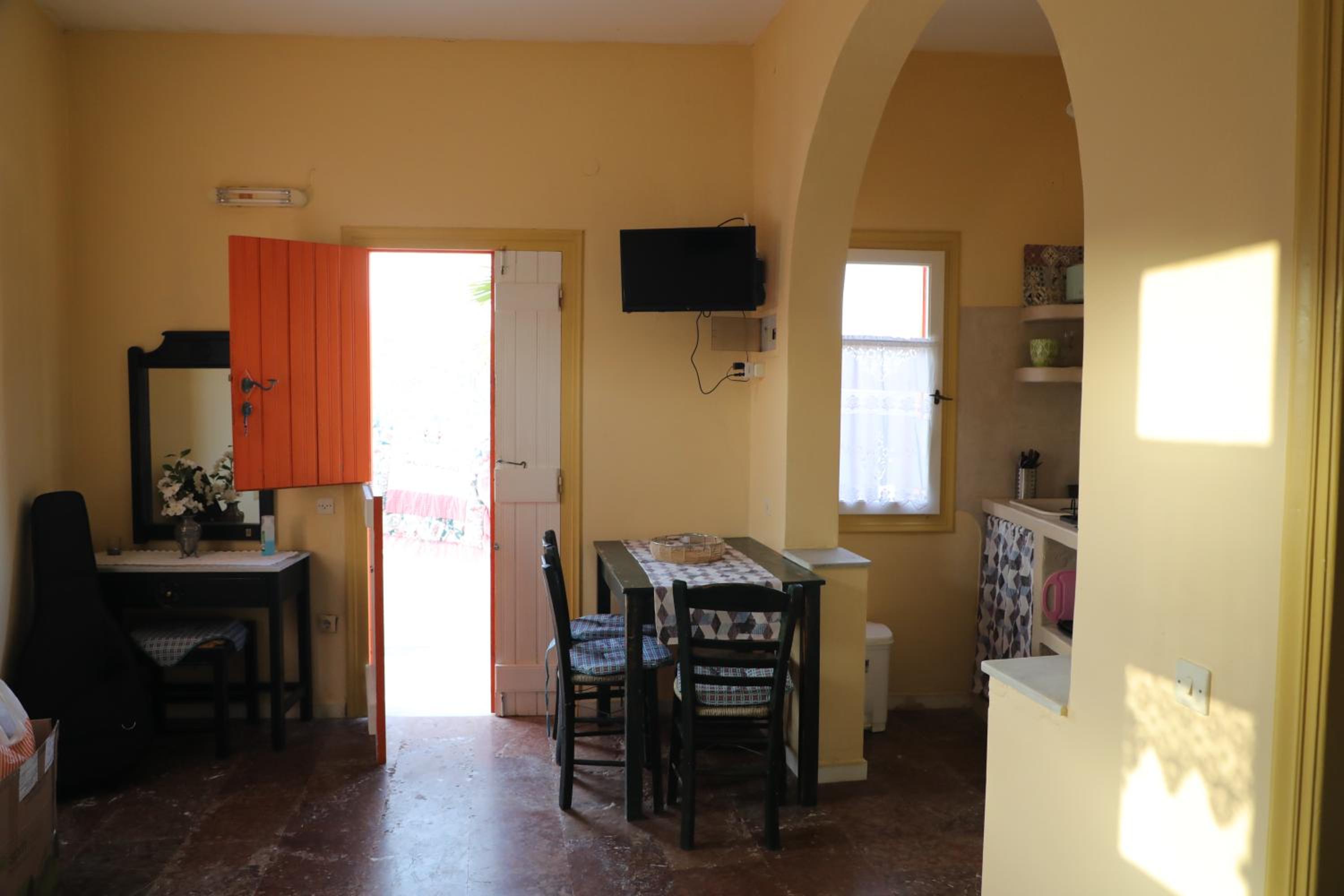 Panormos Apartments