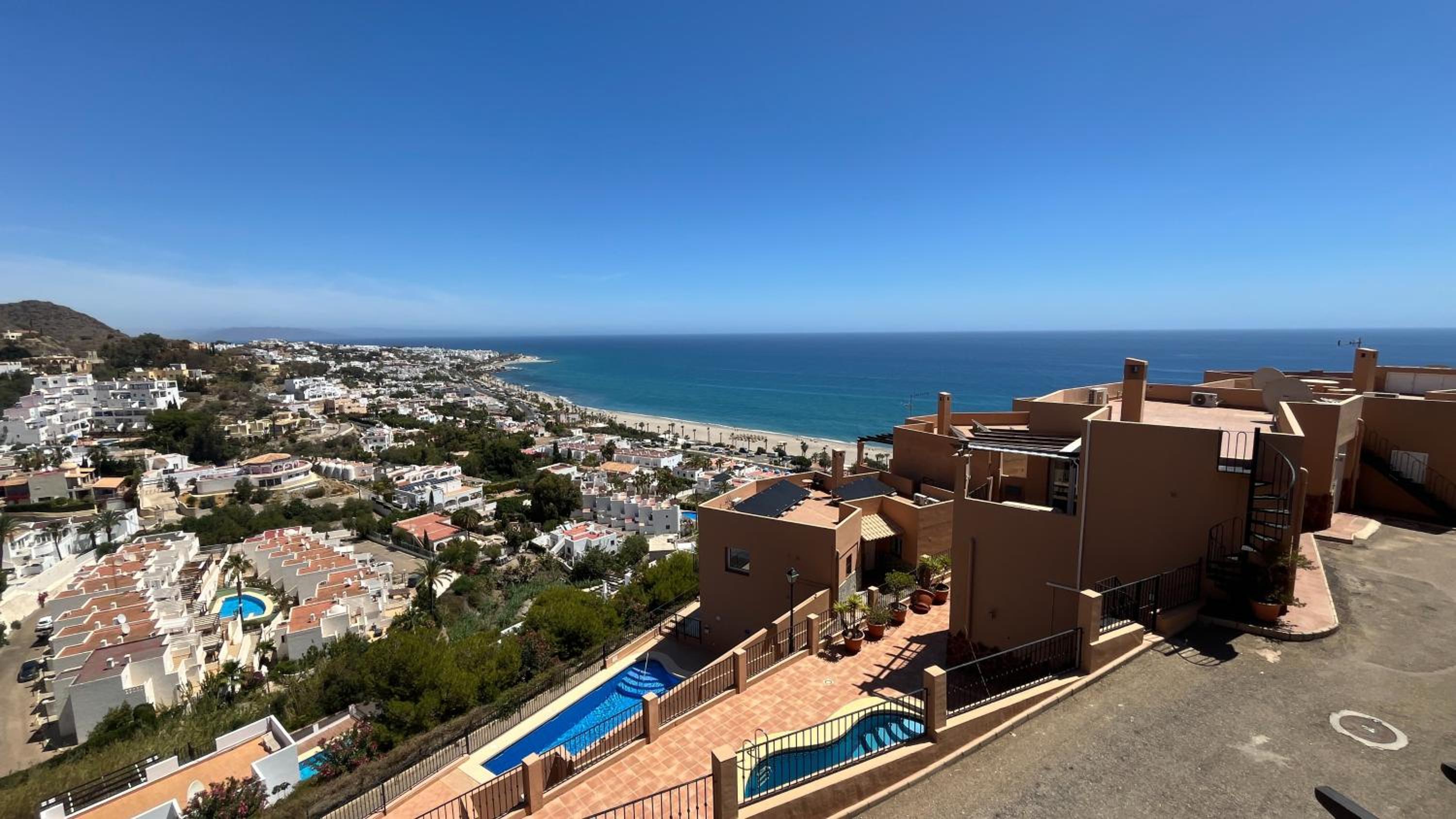 Moderna villa con impresionantes vistas