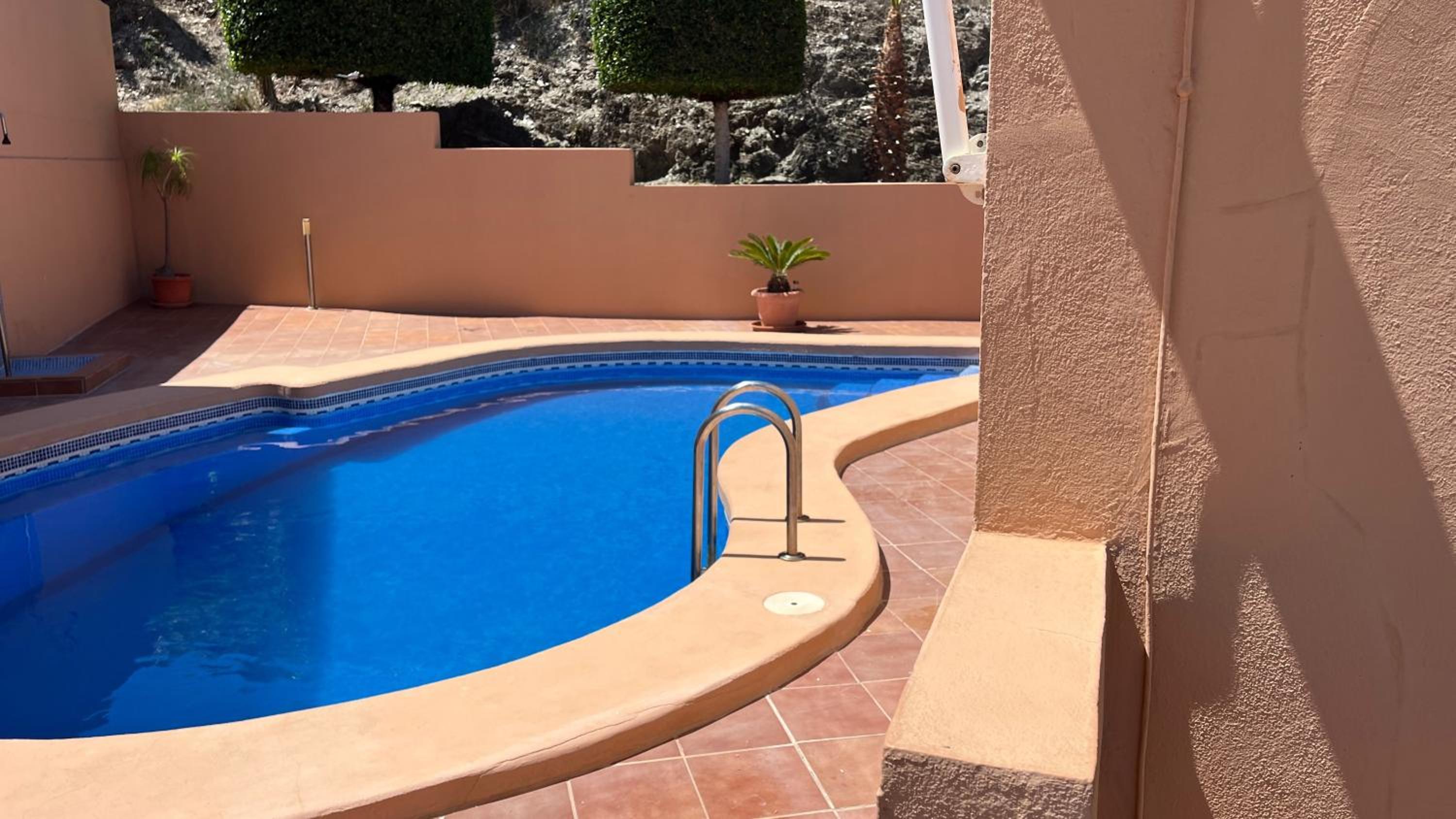Moderna villa con impresionantes vistas