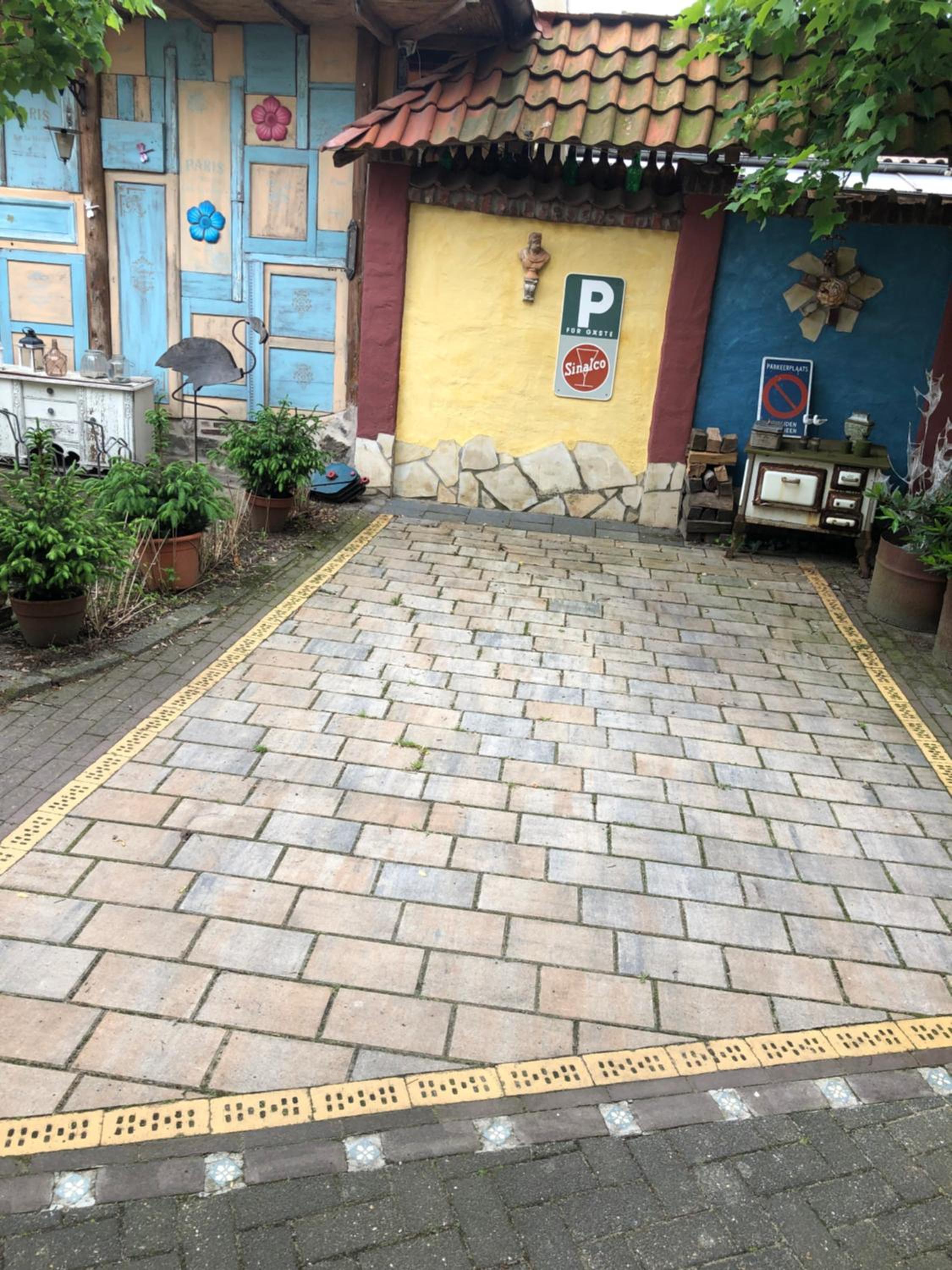 Photo 6