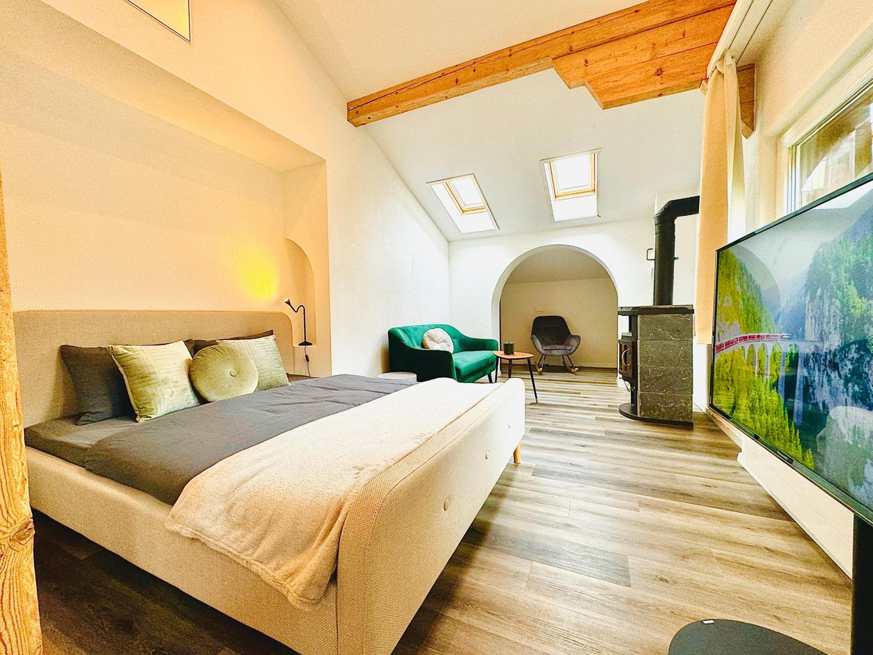 Bellevue & Classy Mountain View apartment