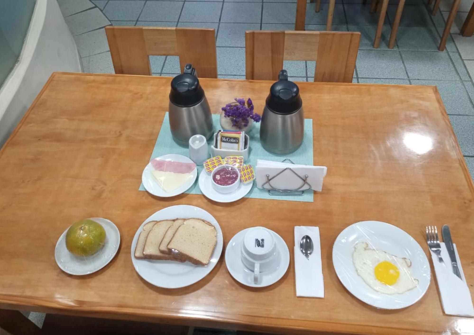 Hotel Asturias Inn