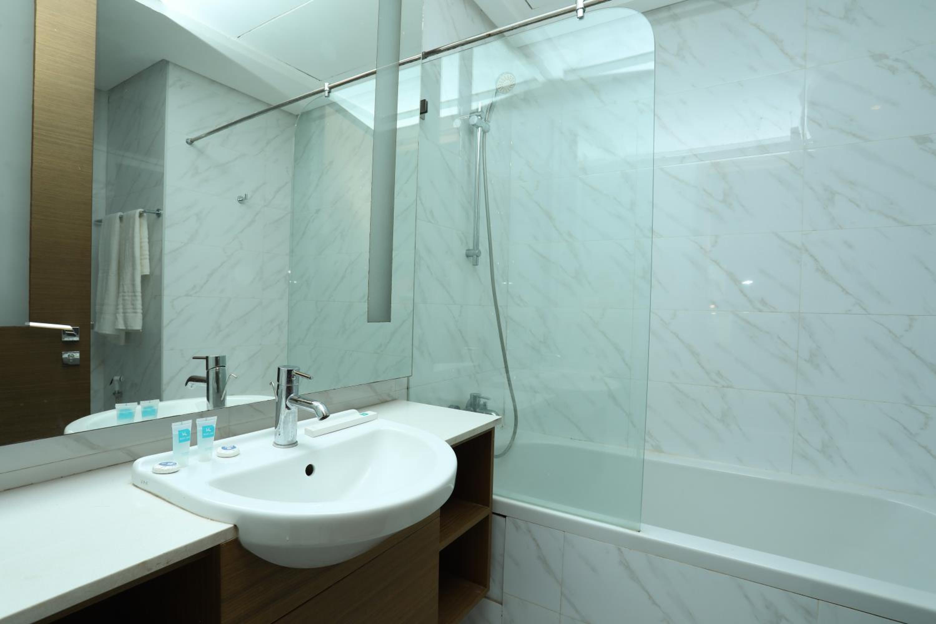 Landway Suite